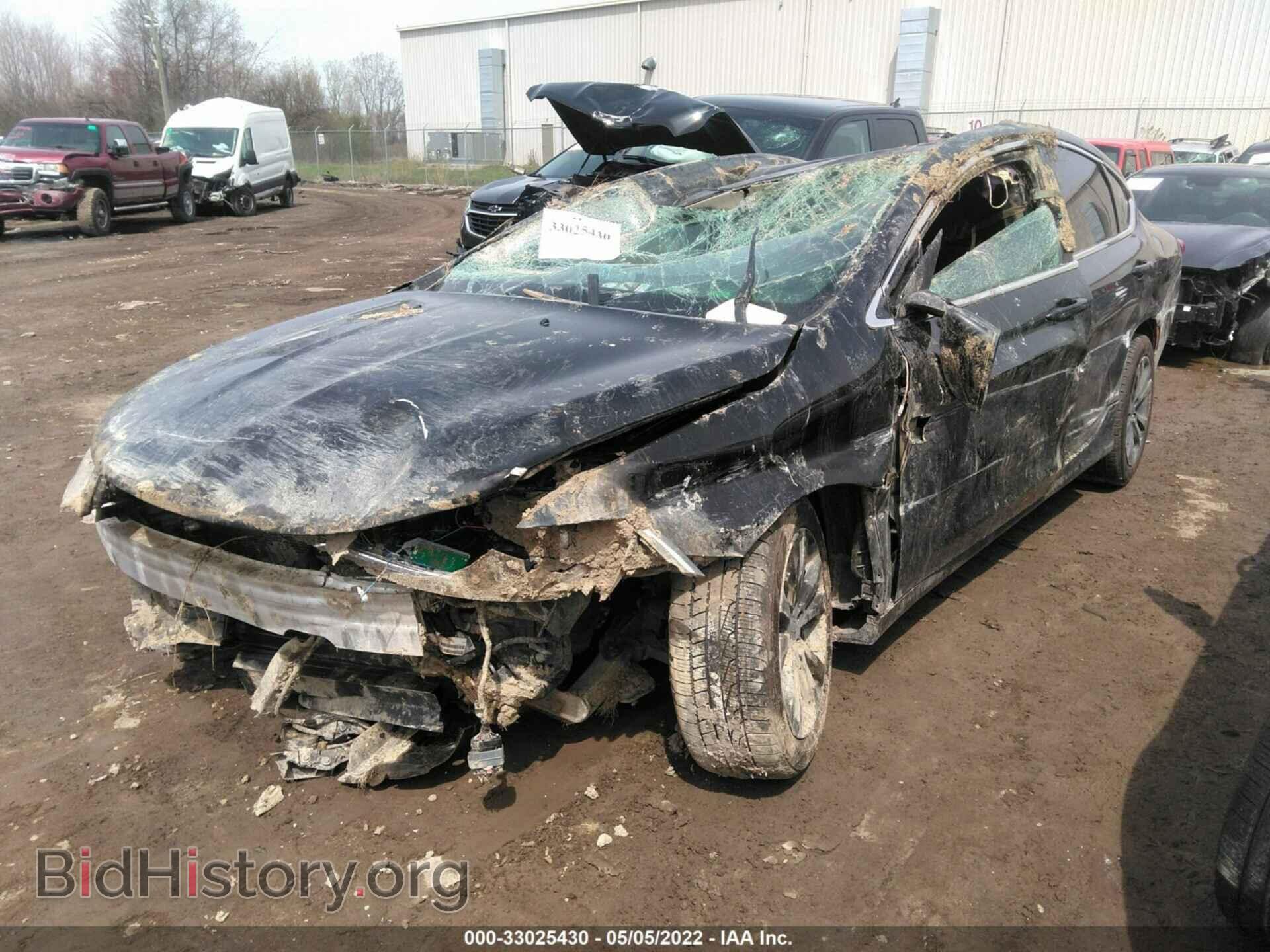 2015 CHRYSLER 200 - VIN: 1C3CCCAB8FN525426 - Фото 2