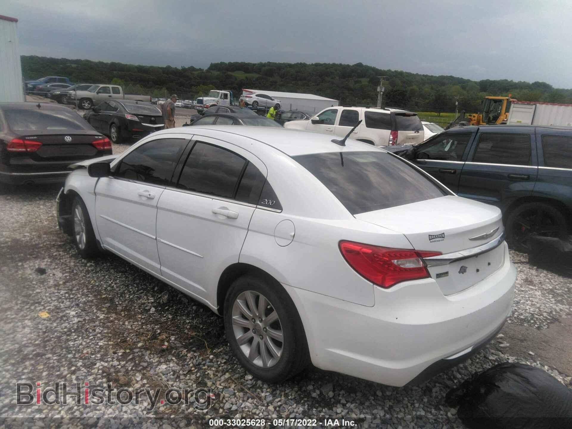 2011 CHRYSLER 200 - VIN: 1C3BC1FG2BN617484 - Фото 3