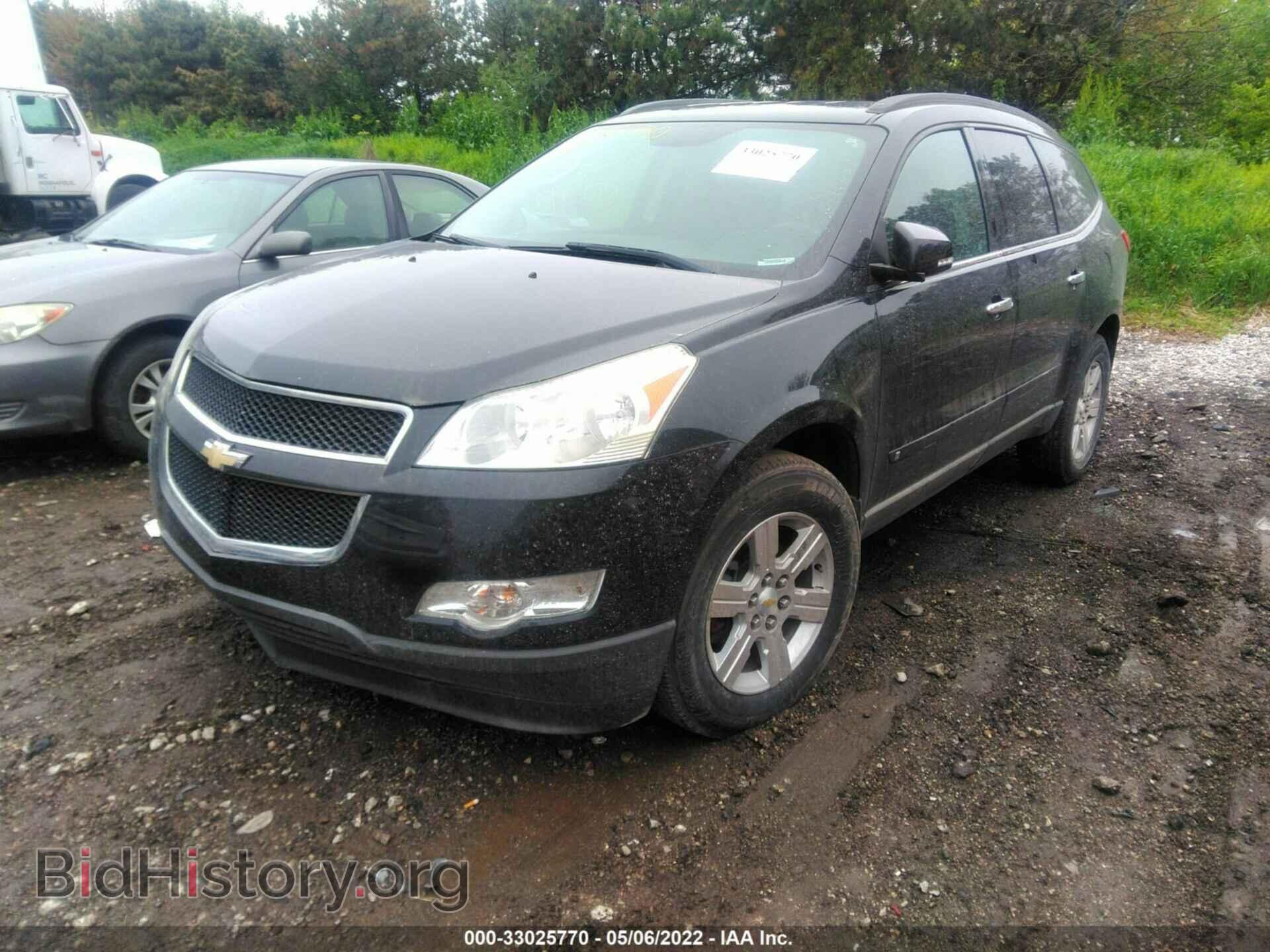 2010 CHEVROLET TRAVERSE - VIN: 1GNLRFED9AS109877 - Фото 2
