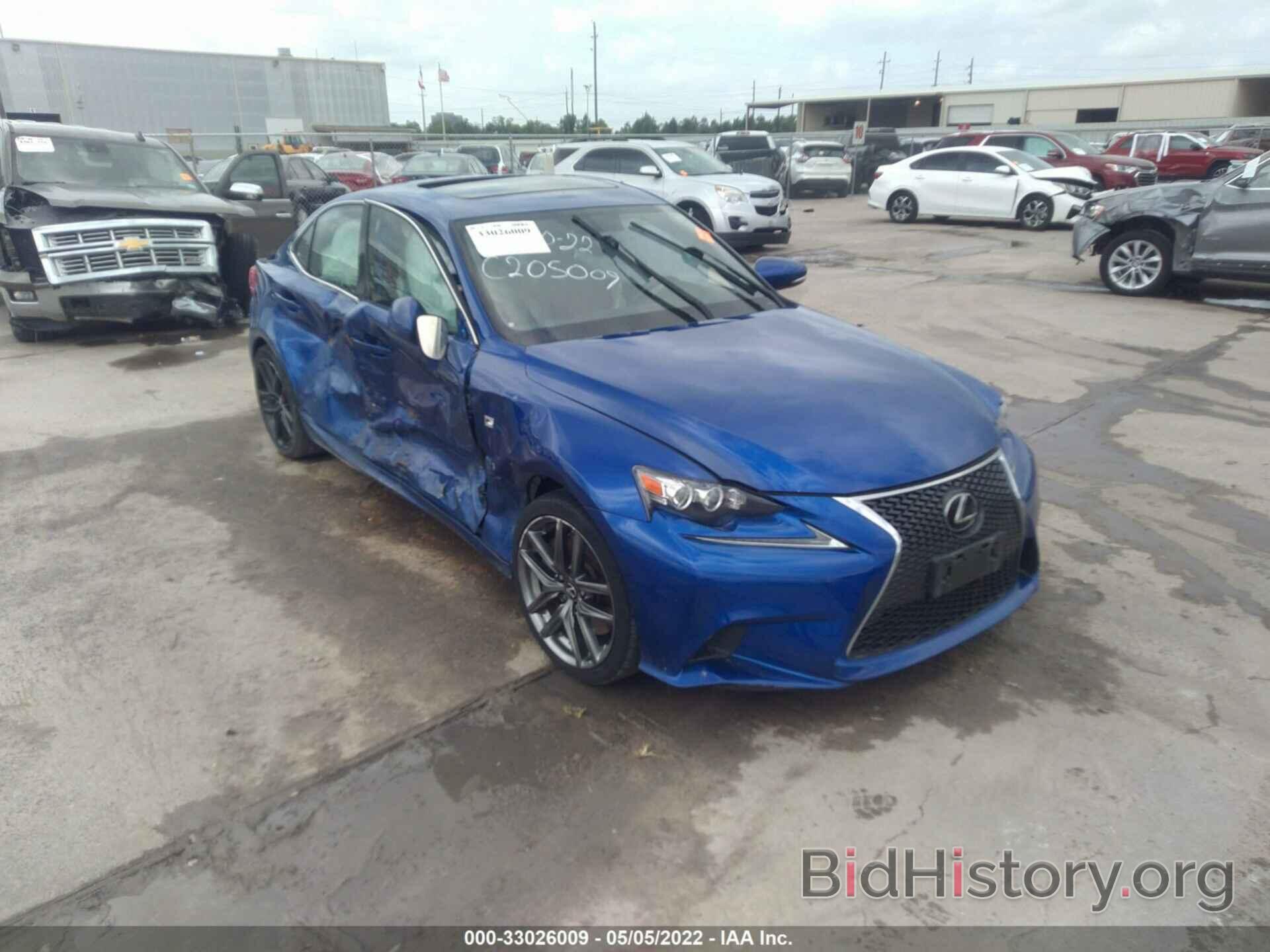 Photo JTHBA1D2XG5038015 - LEXUS IS 200T 2016