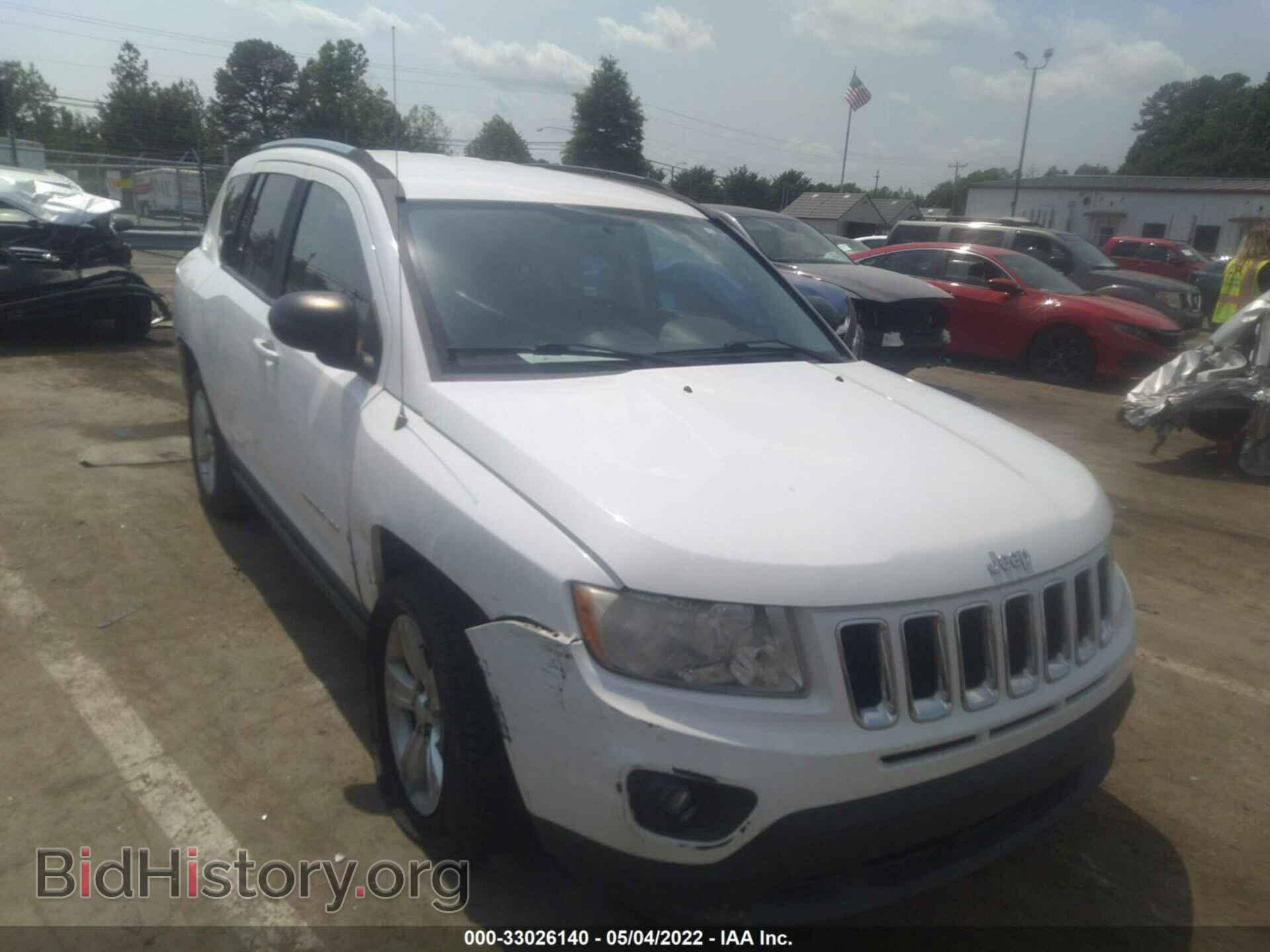 Photo 1J4NT1FB4BD205046 - JEEP COMPASS 2011