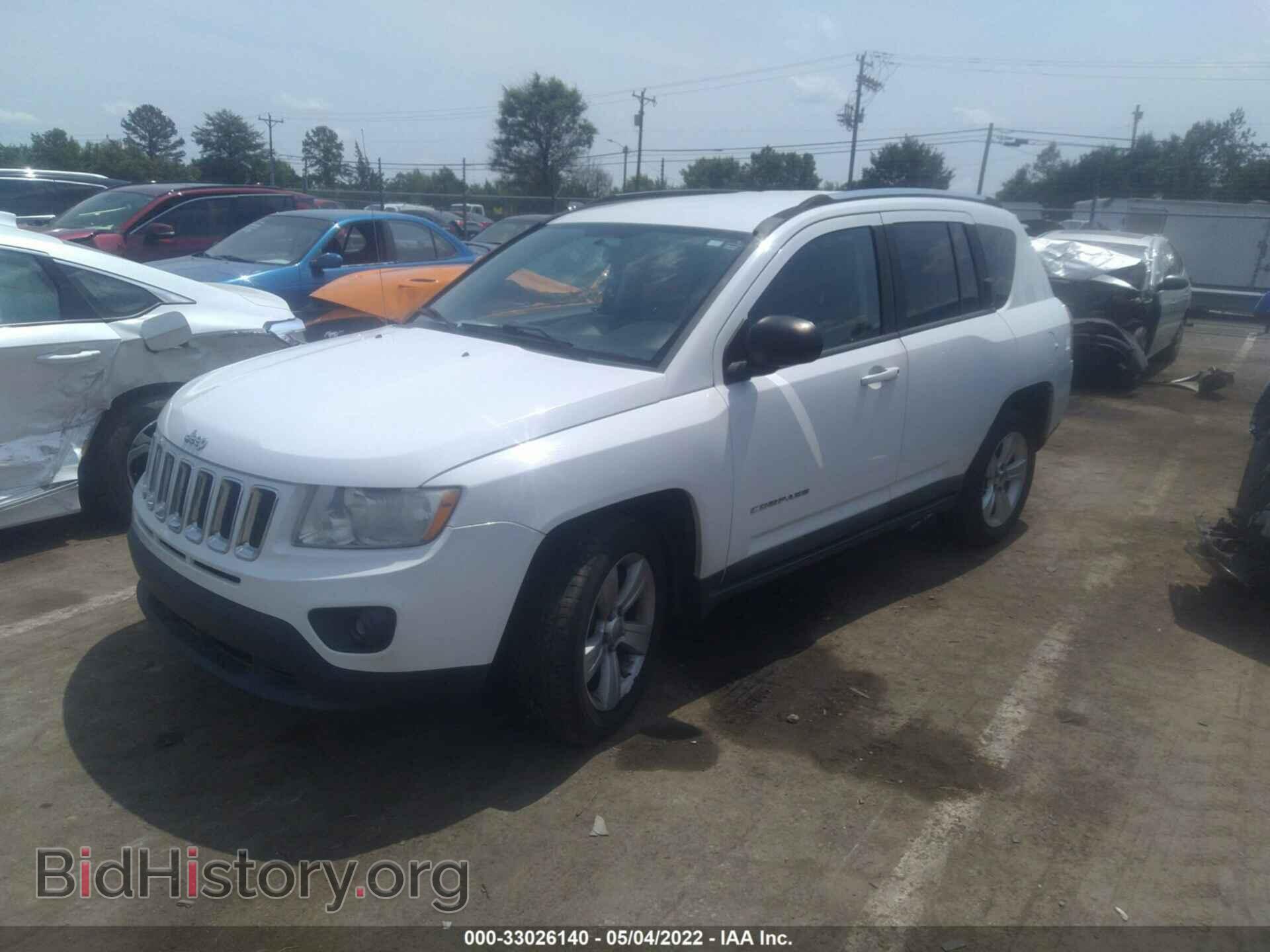 2011 JEEP COMPASS - VIN: 1J4NT1FB4BD205046 - Фото 2
