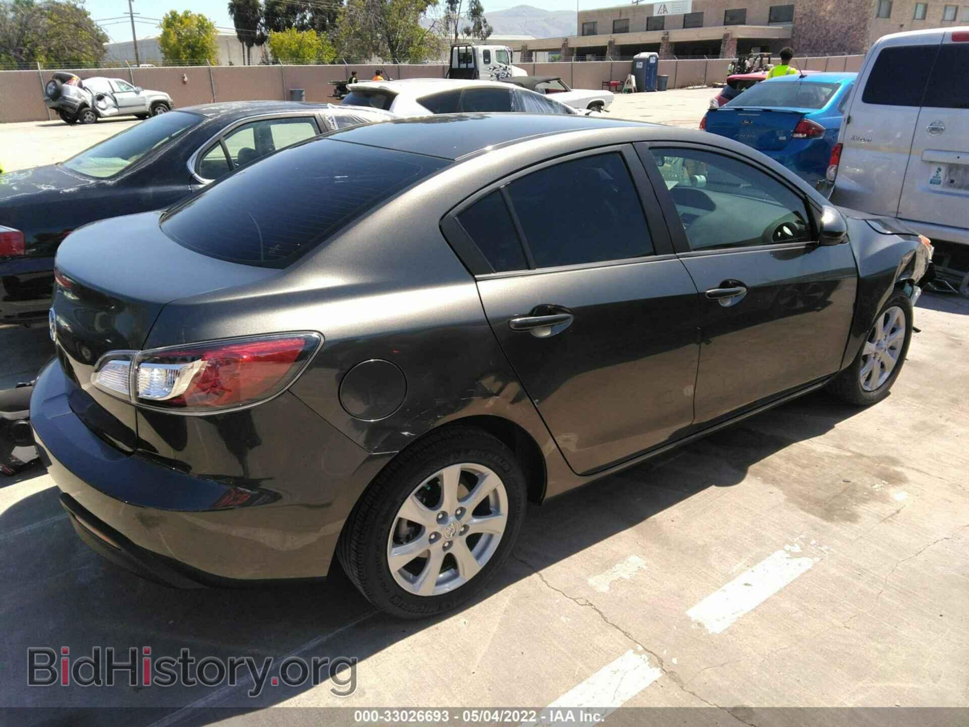2011 MAZDA MAZDA3 - VIN: JM1BL1VG9B1490320 - Фото 4