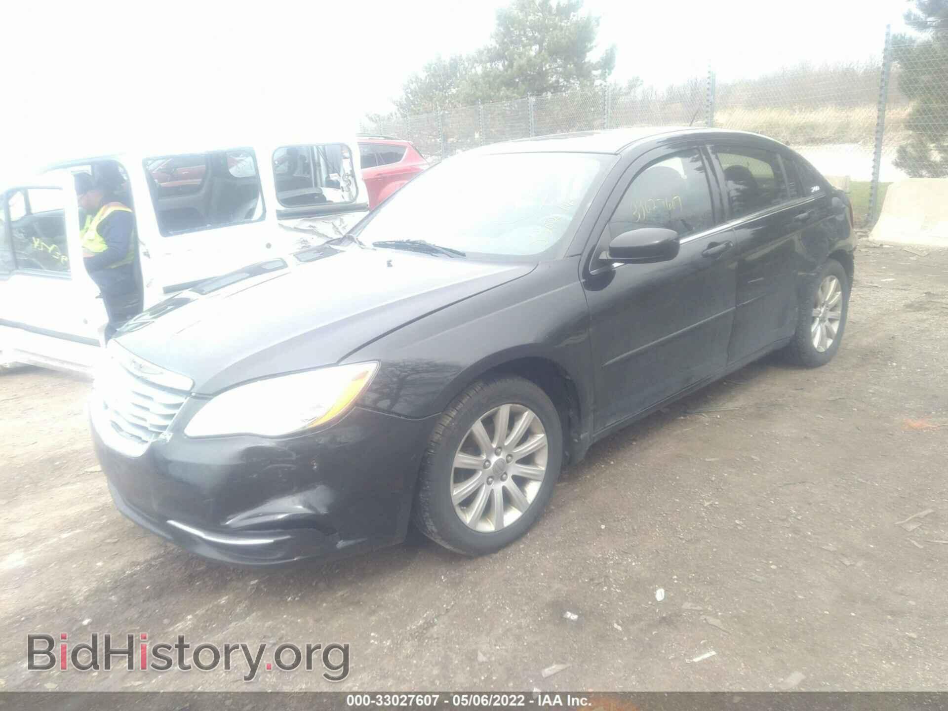 2011 CHRYSLER 200 - VIN: 1C3BC1FG1BN552918 - Фото 2