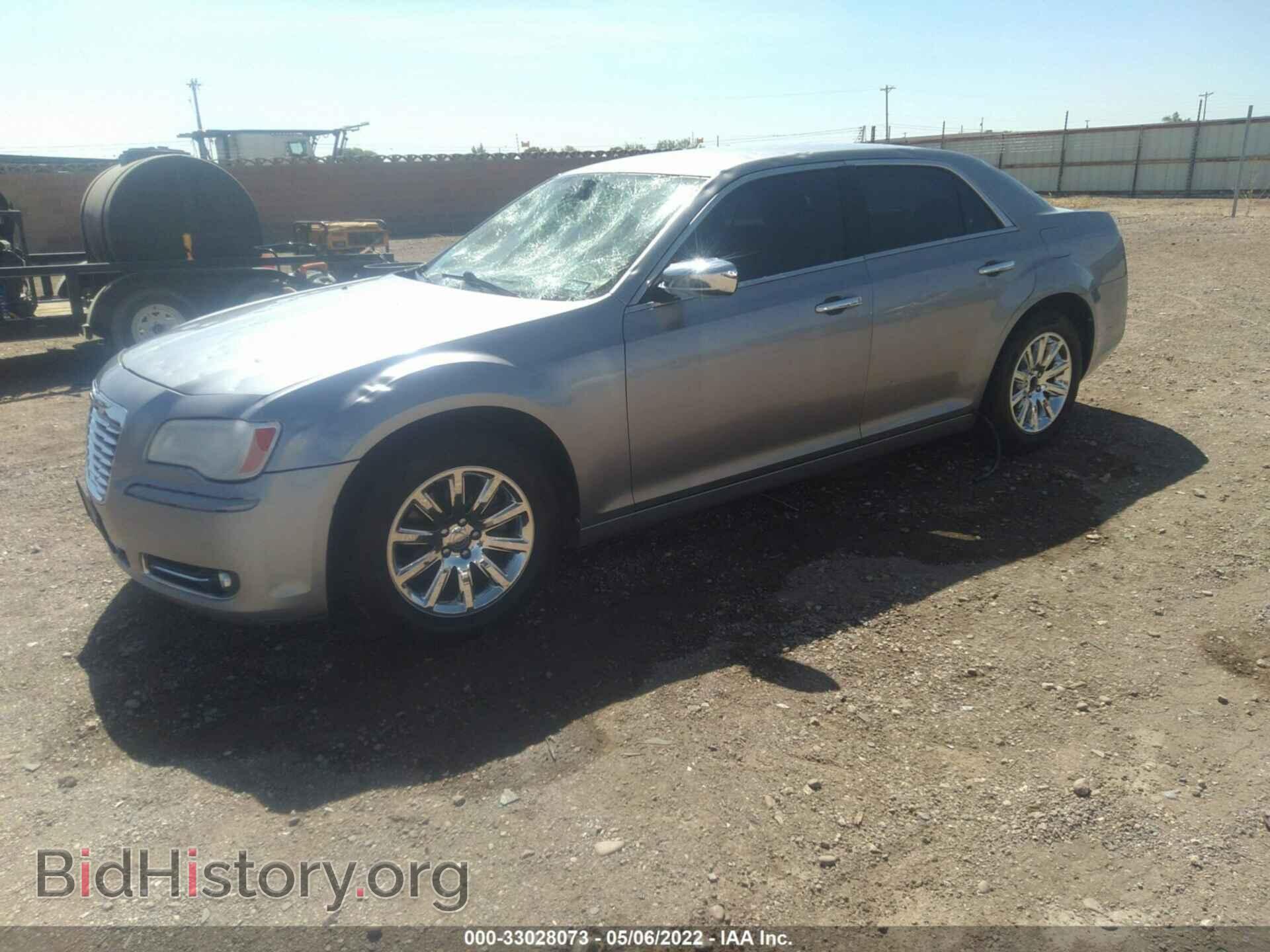 2011 CHRYSLER 300 - VIN: 2C3CA5CG7BH546099 - Фото 2