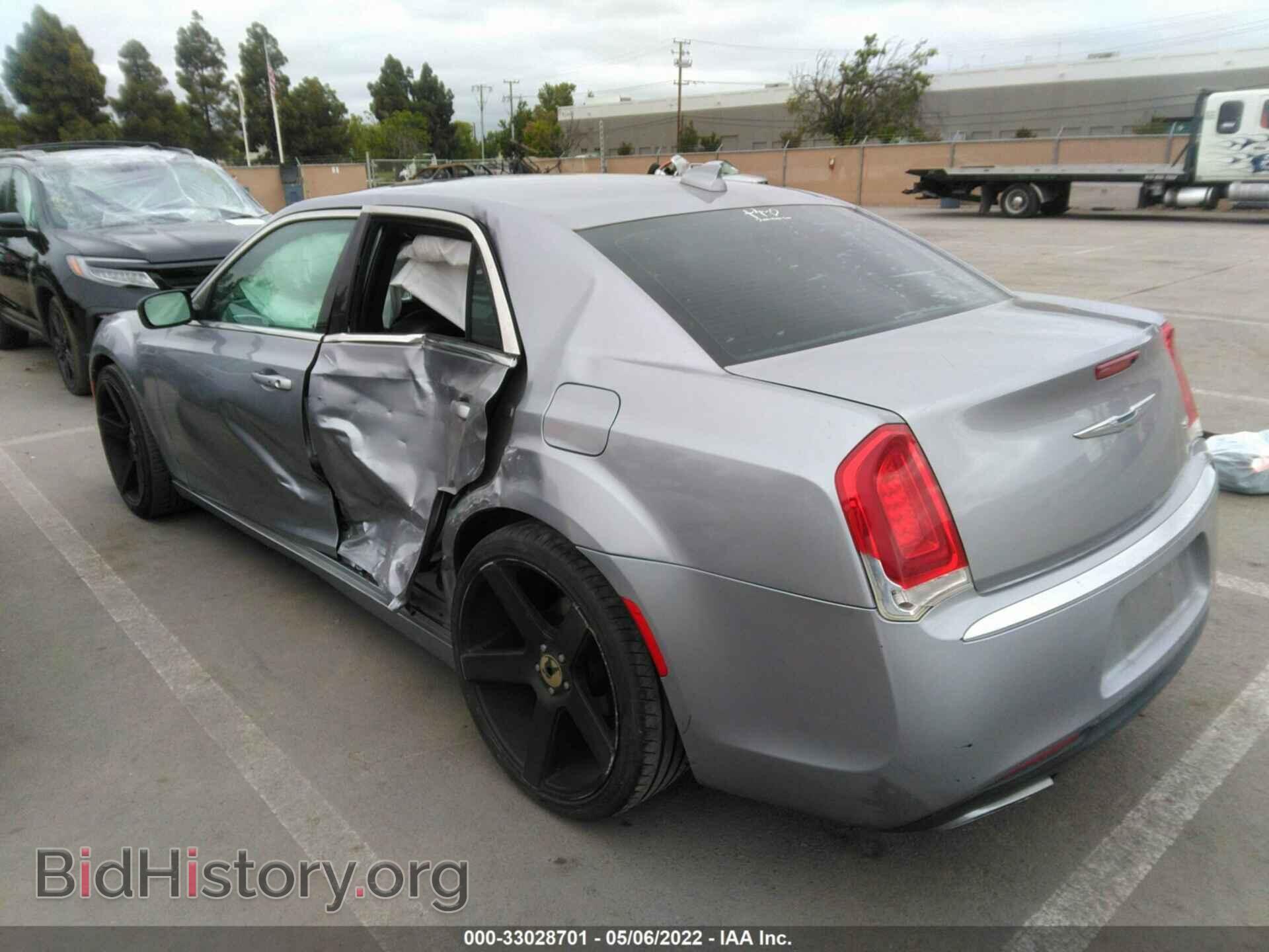 2015 CHRYSLER 300 - VIN: 2C3CCAAG3FH796760 - Фото 3