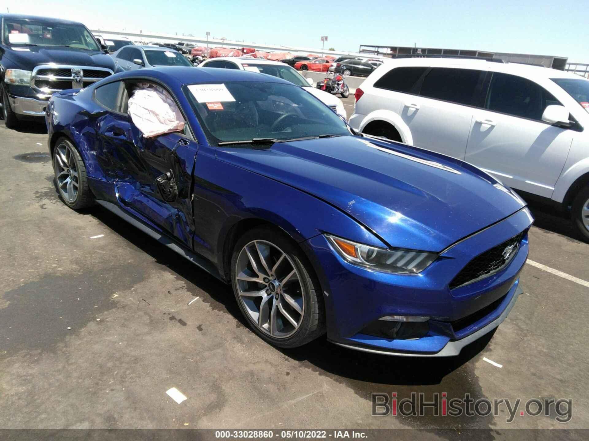 Photo 1FA6P8TH1F5330124 - FORD MUSTANG 2015