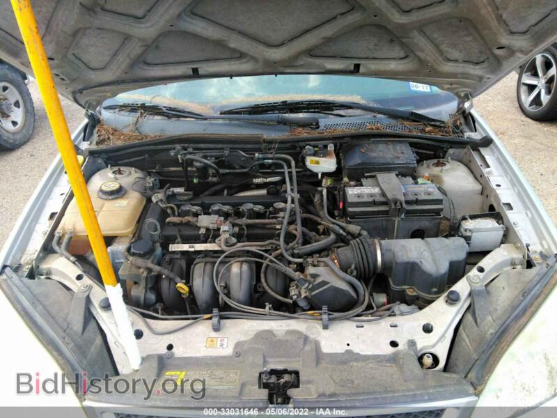 2006 Ford FOCUS (VIN 1FAFP37N76W148585) — photo 10 of 11