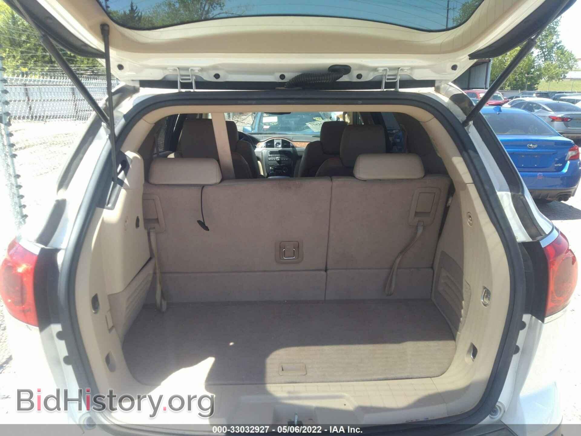 2011 BUICK ENCLAVE - VIN: 5GAKRCED8BJ369909 - Фото 8