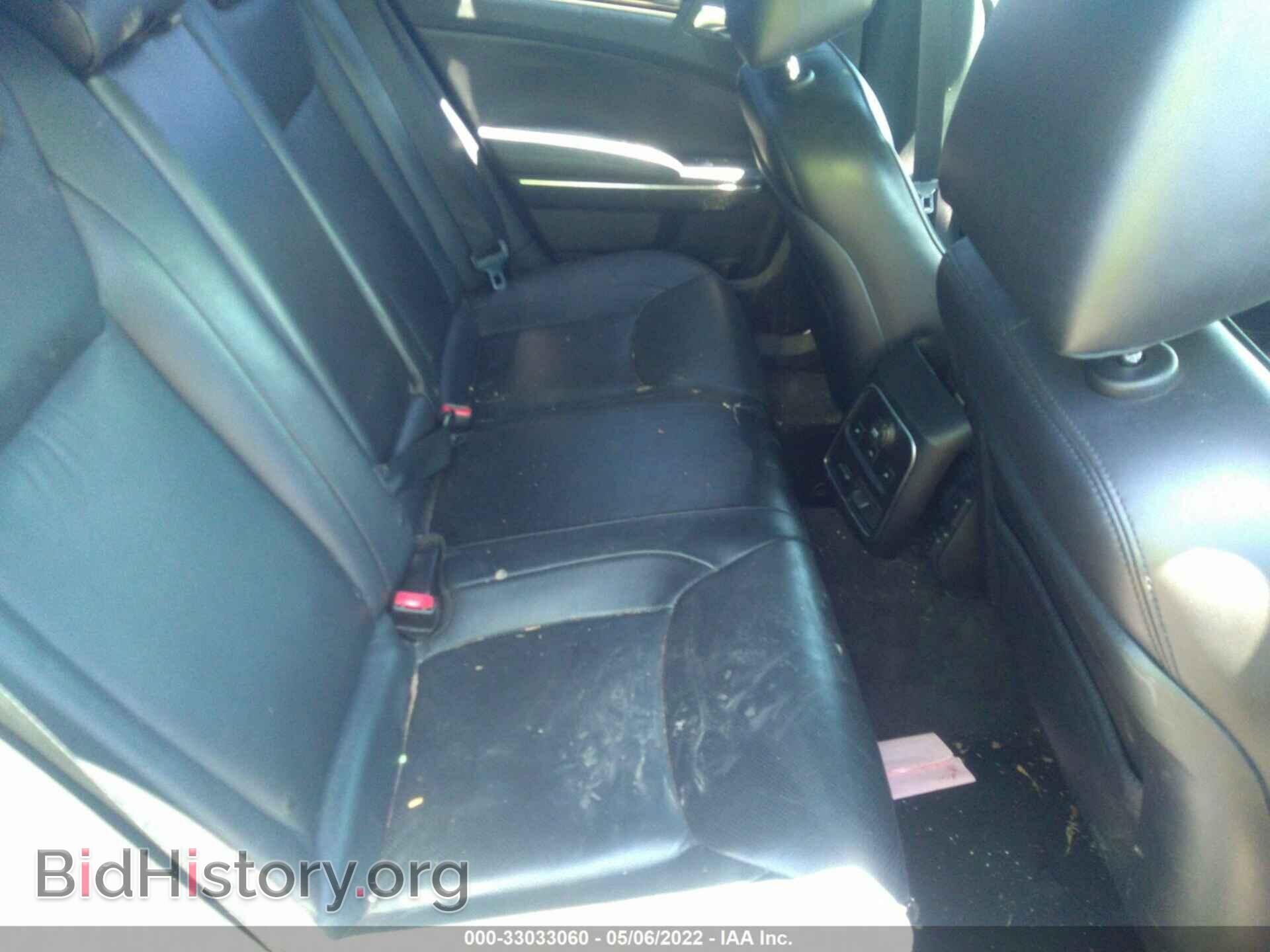 2011 CHRYSLER 300 - VIN: 2C3CA6CT0BH537702 - Фото 8