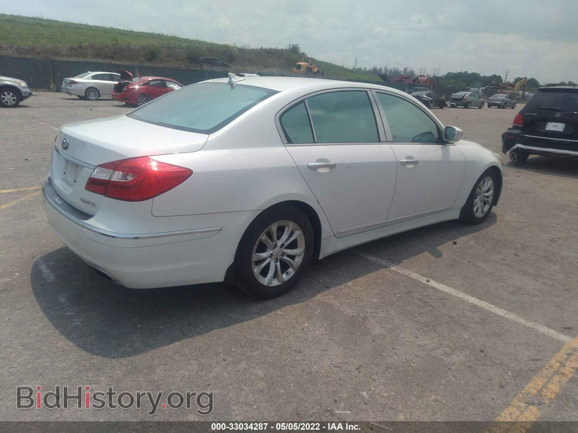 2013 HYUNDAI GENESIS - VIN: KMHGC4DD9DU209242 - Фото 4