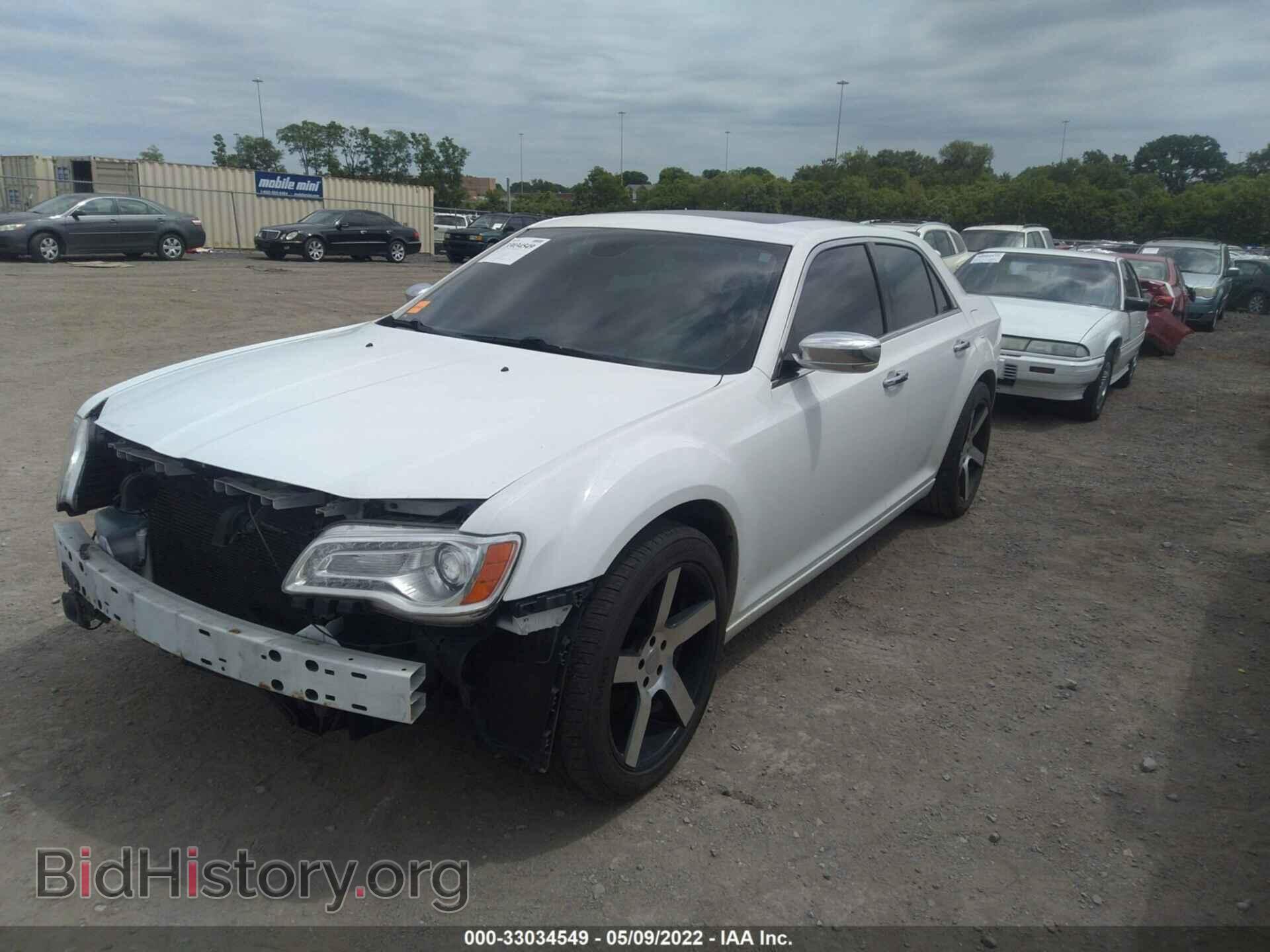 2011 CHRYSLER 300 - VIN: 2C3CA6CT7BH579770 - Фото 2