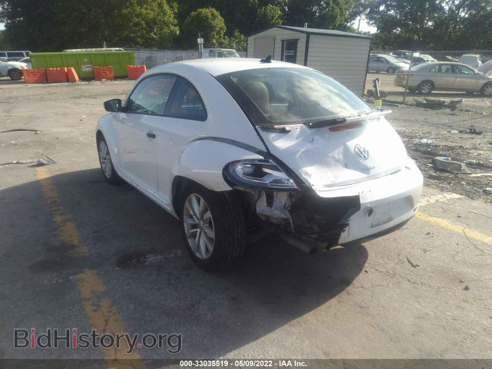 2017 VOLKSWAGEN BEETLE - VIN: 3VWF17AT6HM628112 - Фото 3