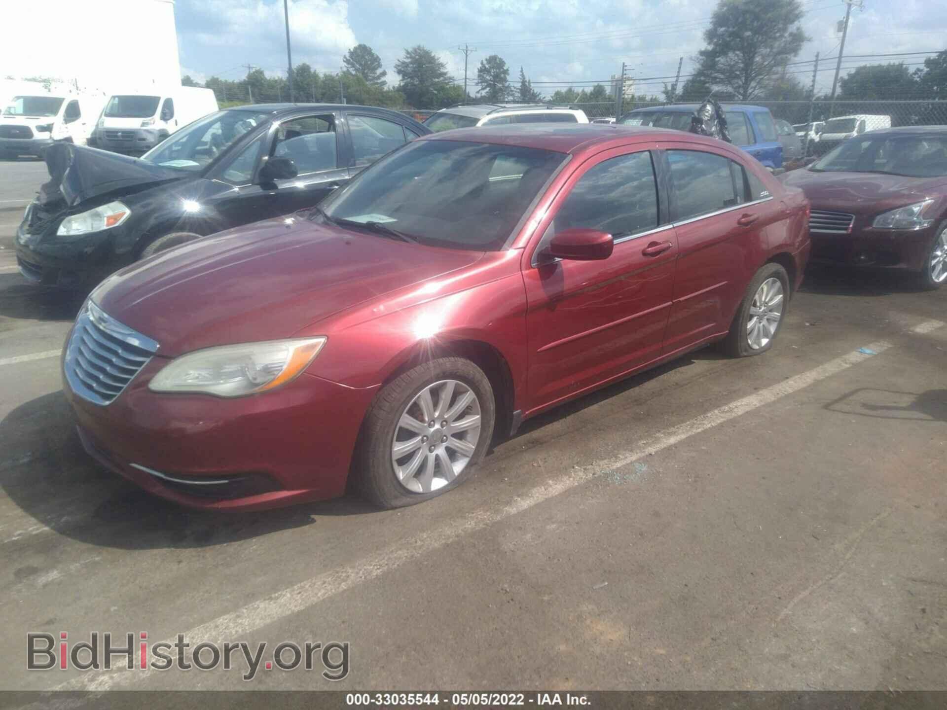 2011 CHRYSLER 200 - VIN: 1C3BC1FG0BN539223 - Фото 2