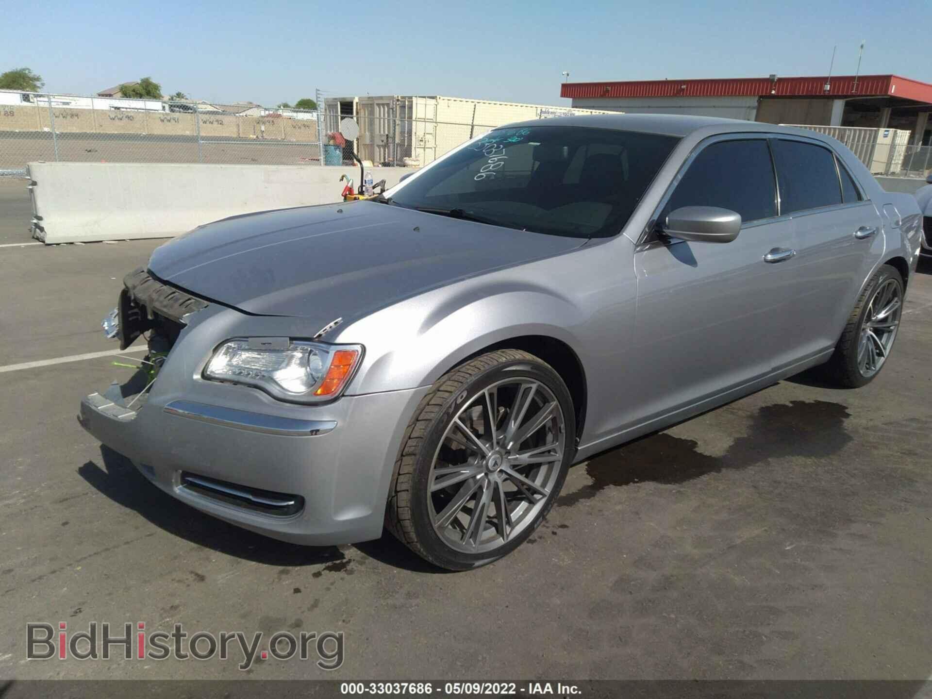 2014 CHRYSLER 300 - VIN: 2C3CCAAG1EH383038 - Фото 2