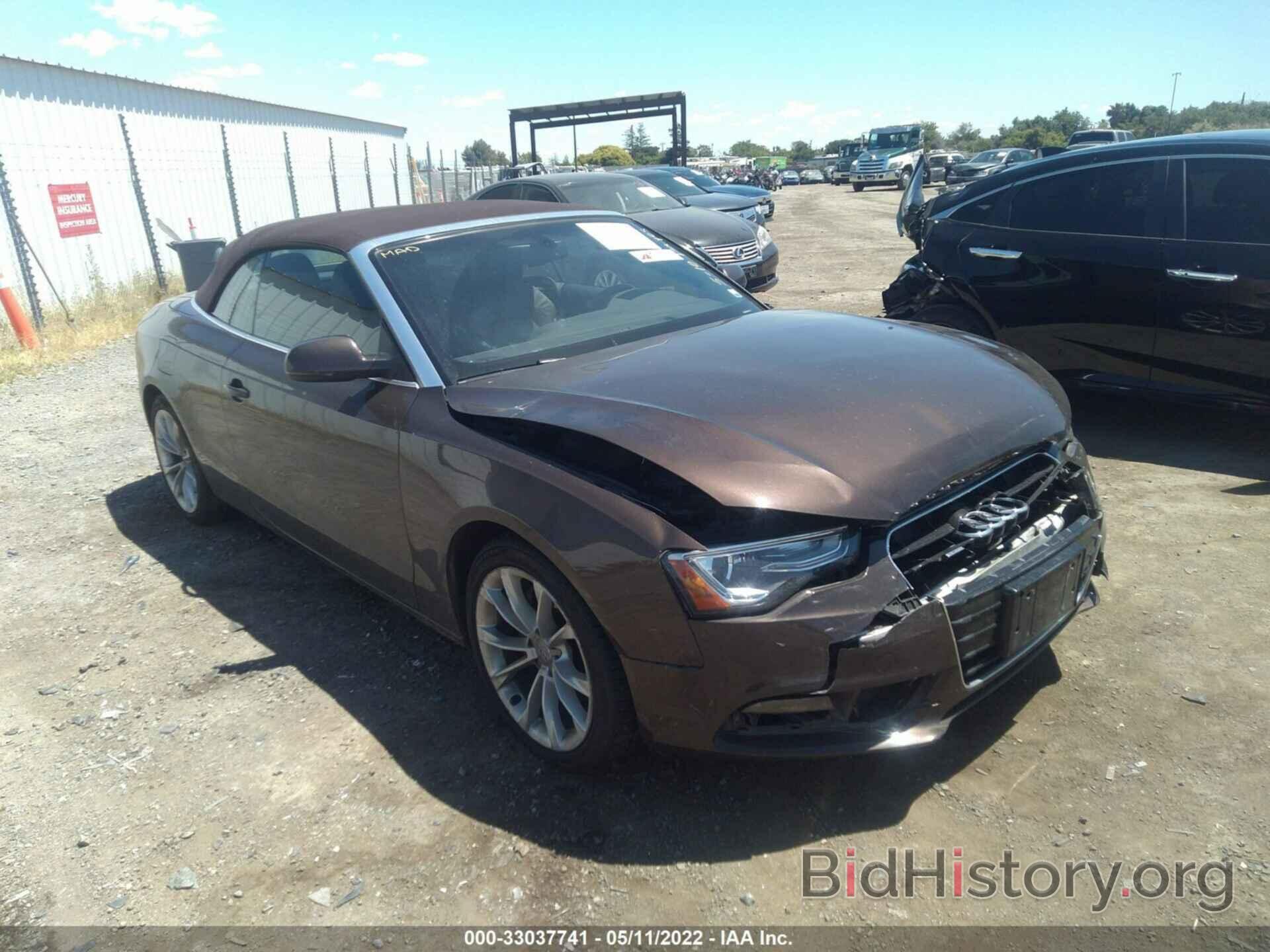 Photo WAUVFAFH1DN005768 - AUDI A5 2013