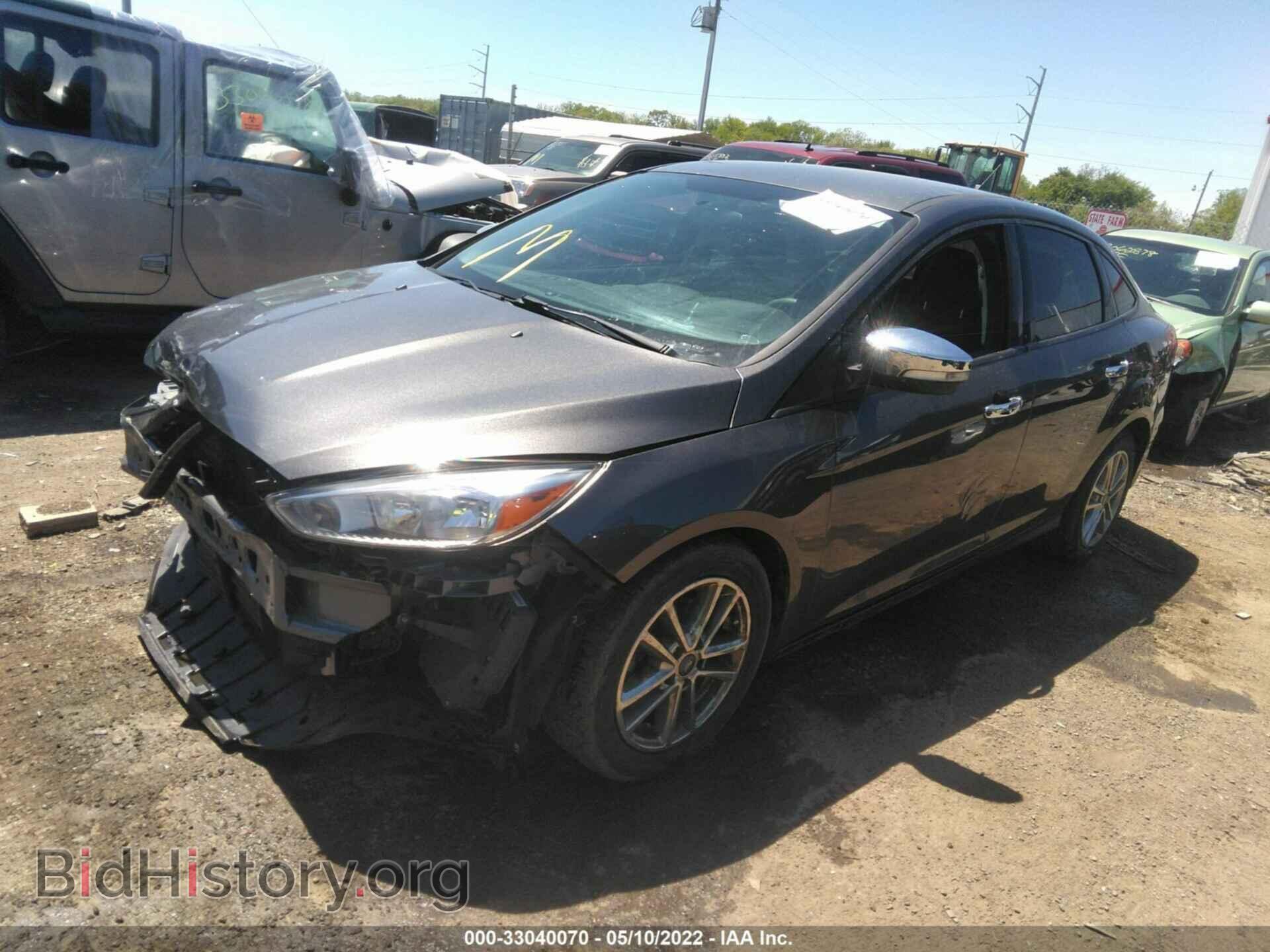 2017 FORD FOCUS - VIN: 1FADP3F2XHL321972 - Фото 2