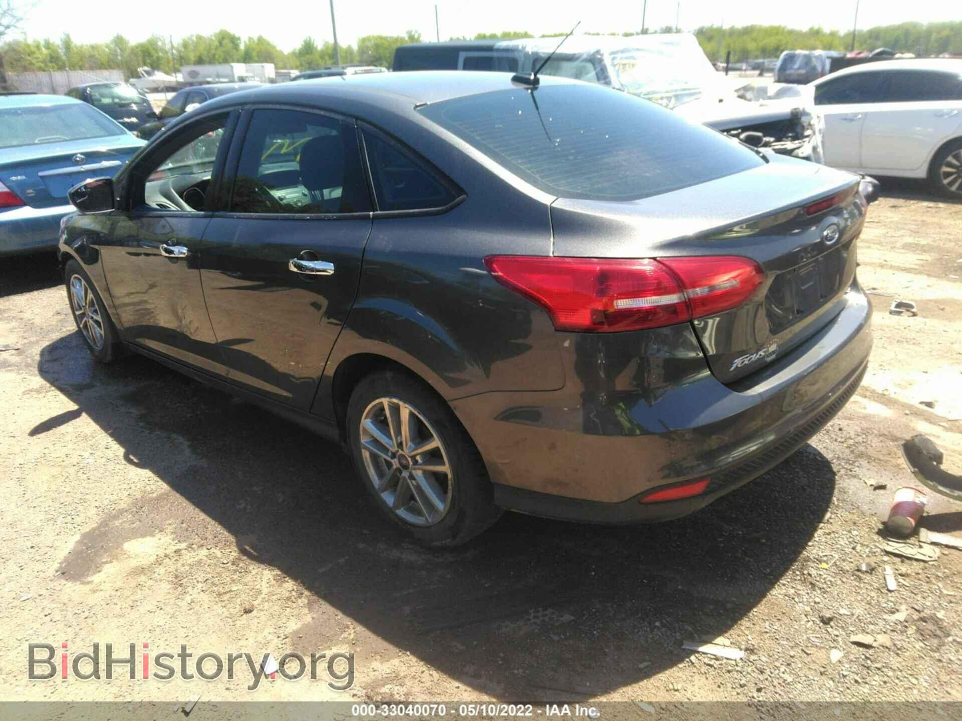 2017 FORD FOCUS - VIN: 1FADP3F2XHL321972 - Фото 3