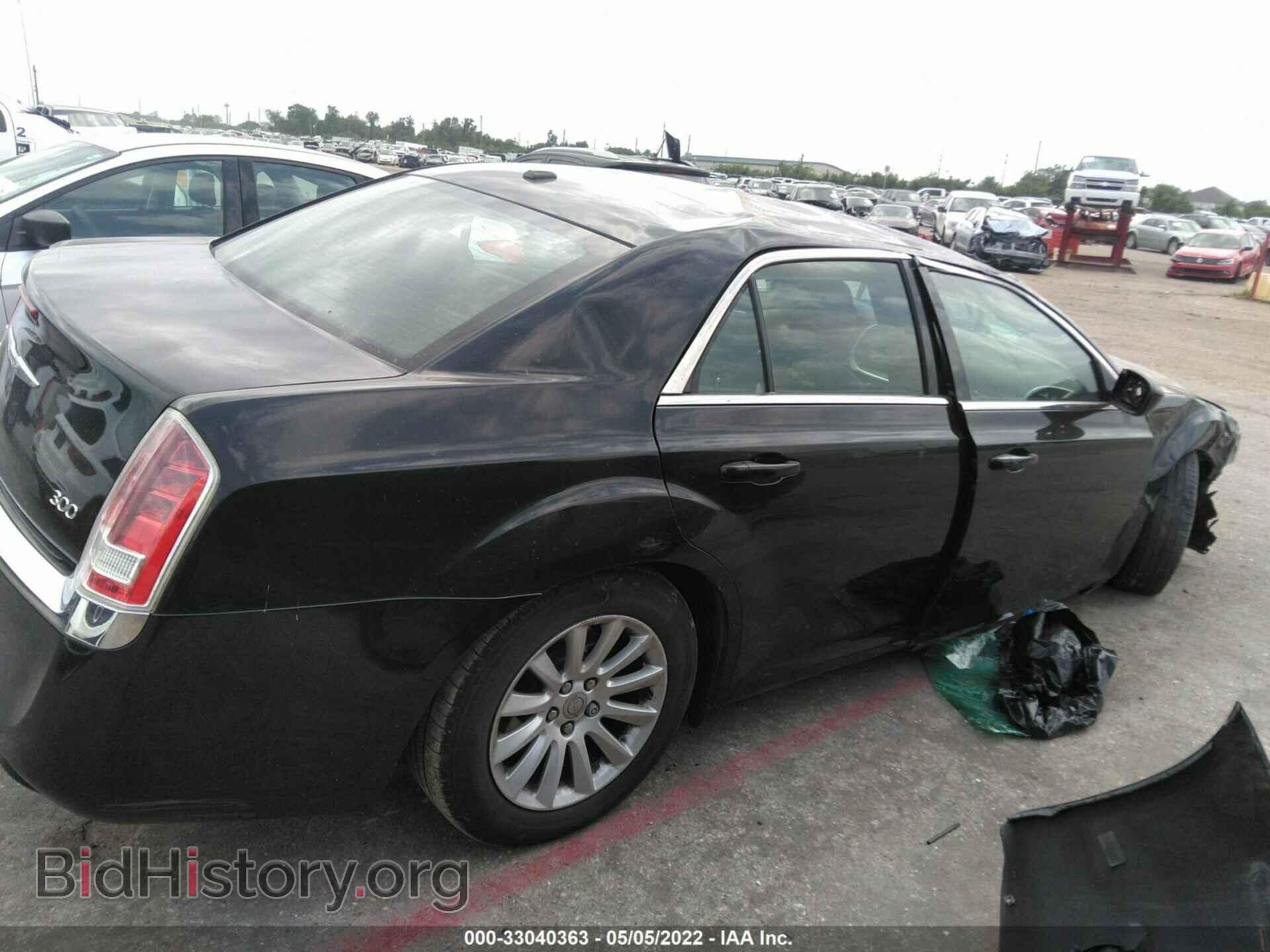 2013 CHRYSLER 300 - VIN: 2C3CCAAGXDH507886 - Фото 4