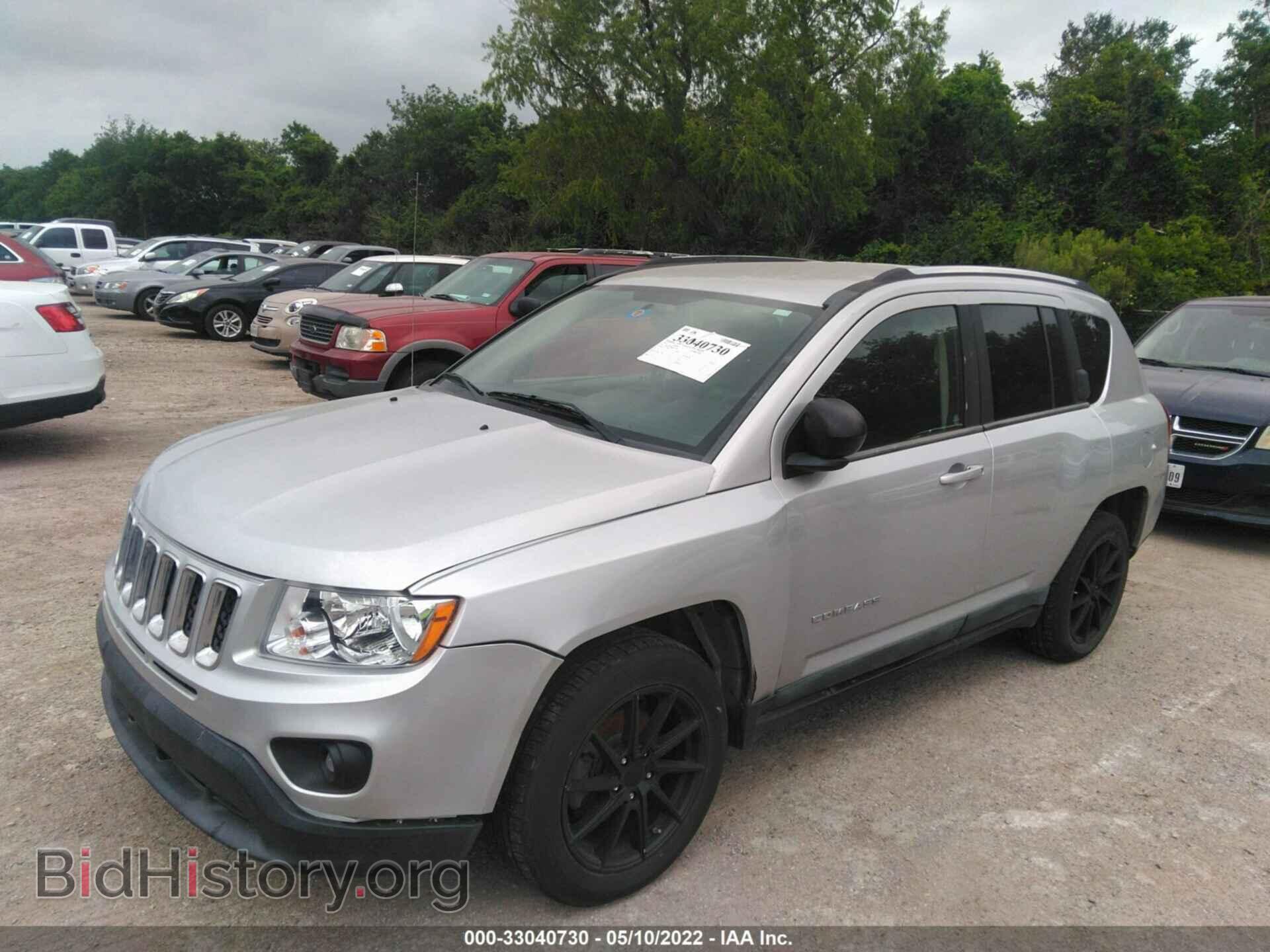 2011 JEEP COMPASS - VIN: 1J4NT1FA4BD215759 - Photo 2