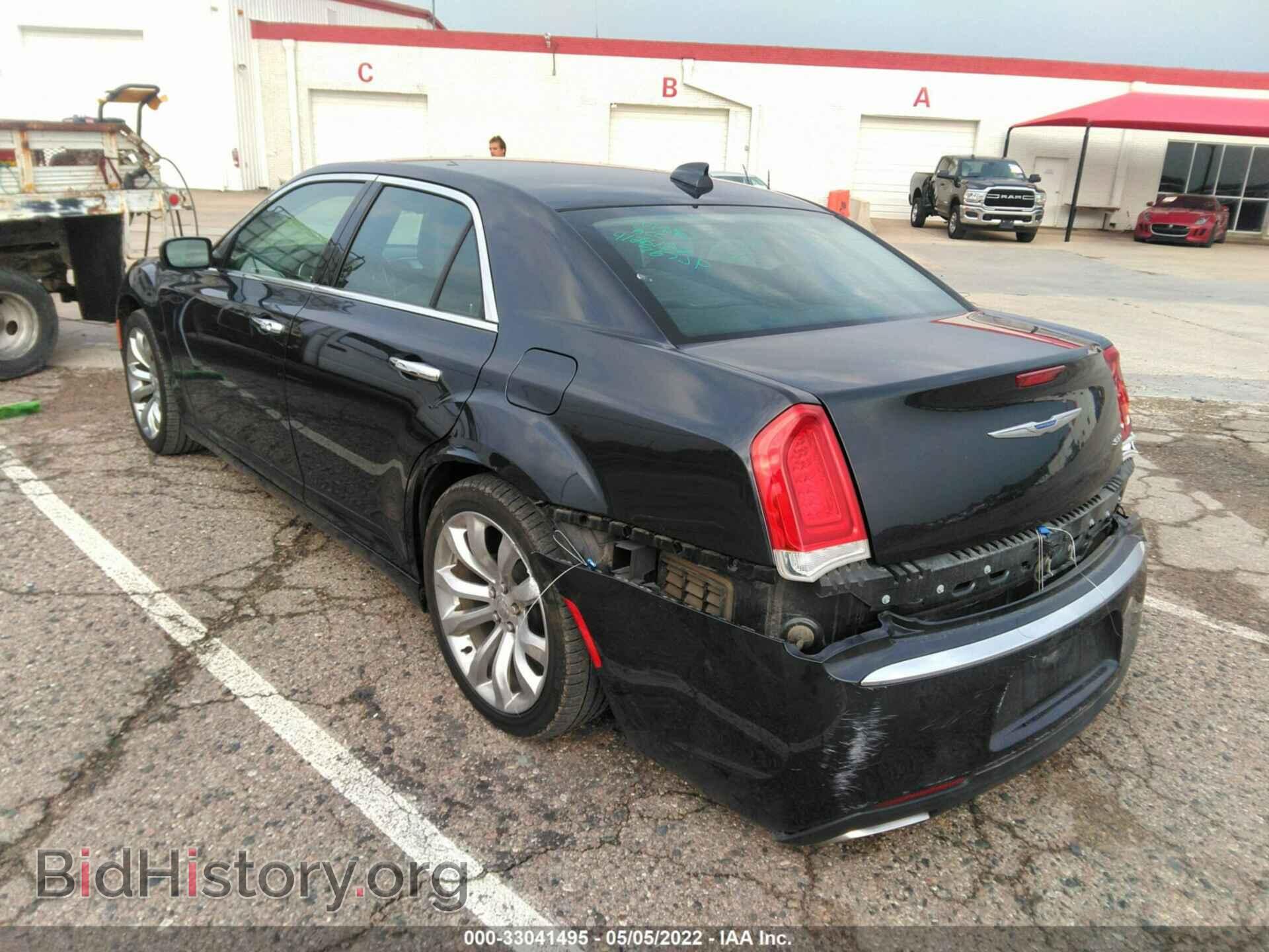2019 CHRYSLER 300 - VIN: 2C3CCAEG1KH698010 - Фото 3