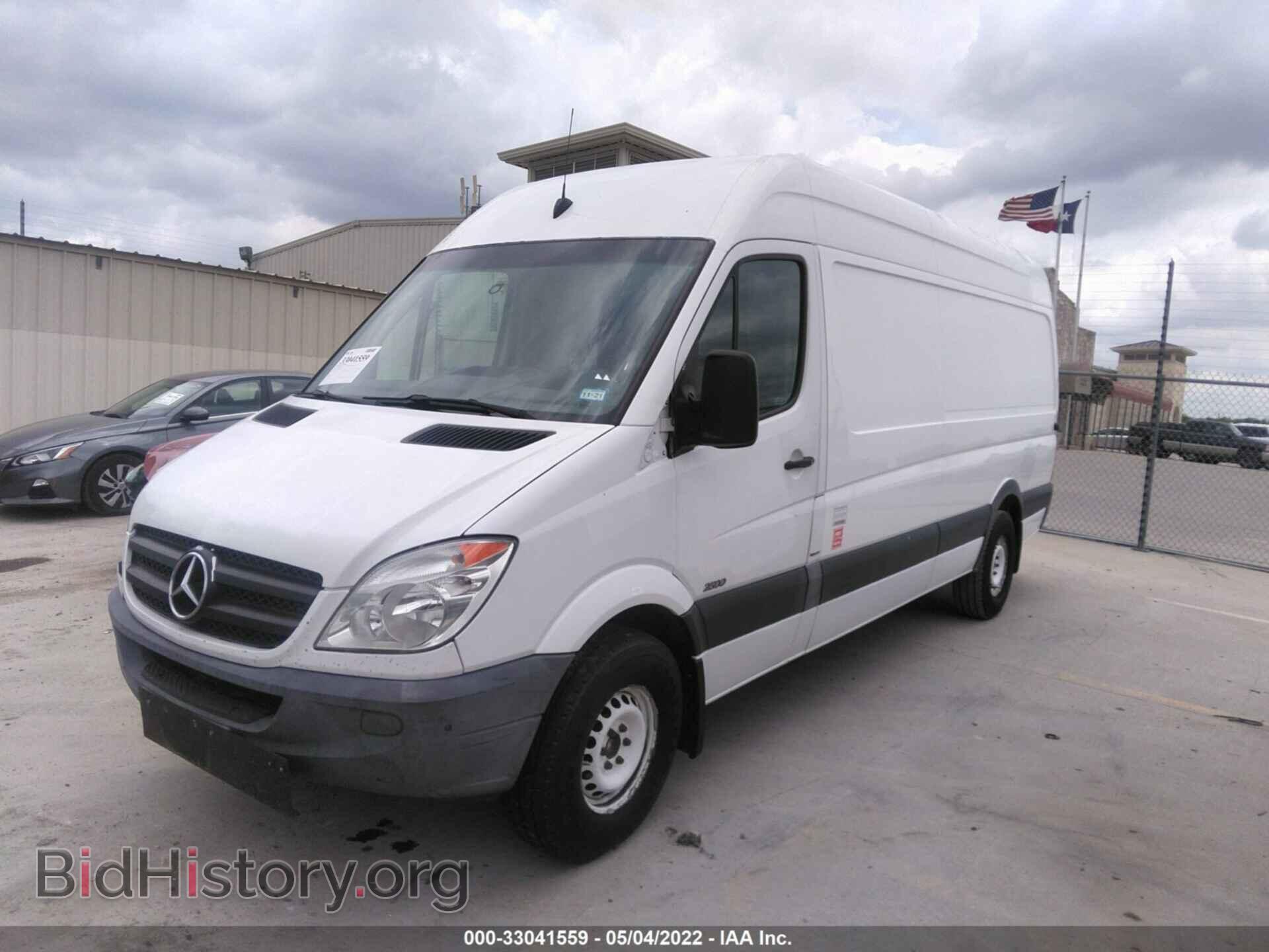 2011 MERCEDES-BENZ SPRINTER CARGO VANS - VIN: WD3PE8CB9B5581879 - Фото 2