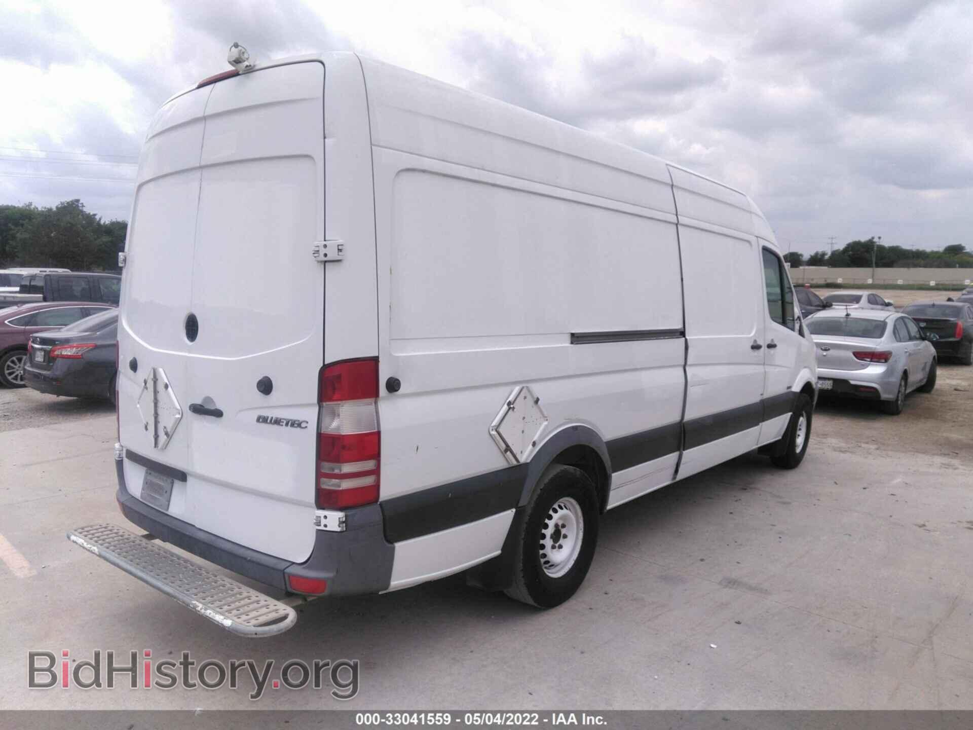 2011 MERCEDES-BENZ SPRINTER CARGO VANS - VIN: WD3PE8CB9B5581879 - Фото 4