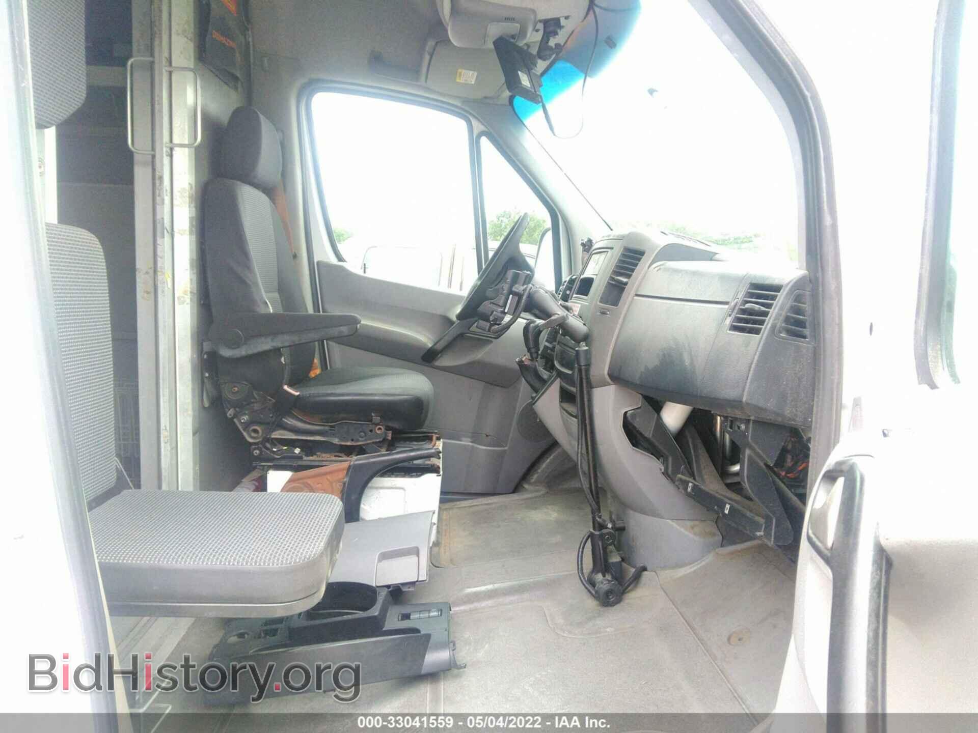 2011 MERCEDES-BENZ SPRINTER CARGO VANS - VIN: WD3PE8CB9B5581879 - Фото 5