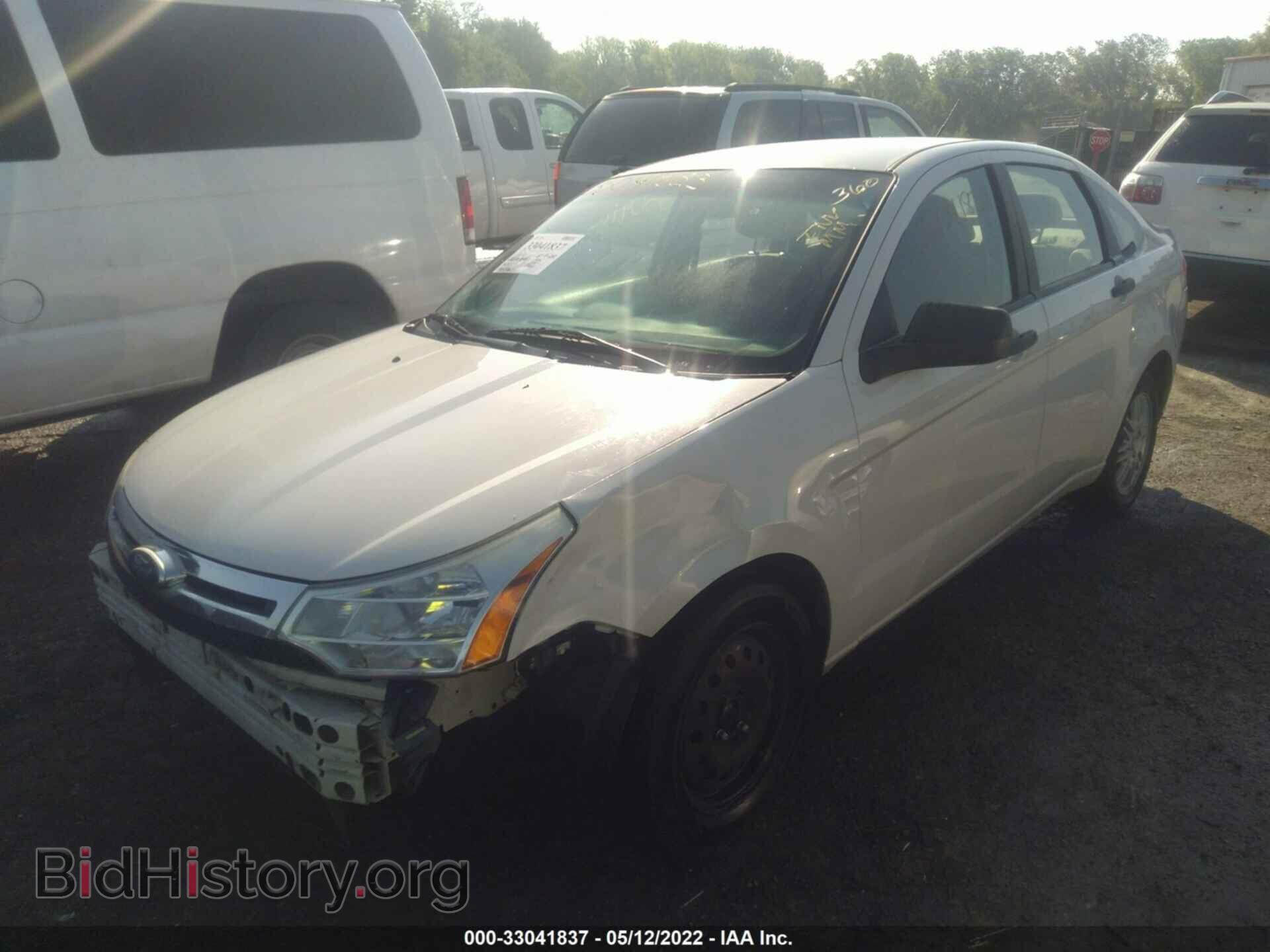 2011 FORD FOCUS - VIN: 1FAHP3FN6BW165575 - Photo 2