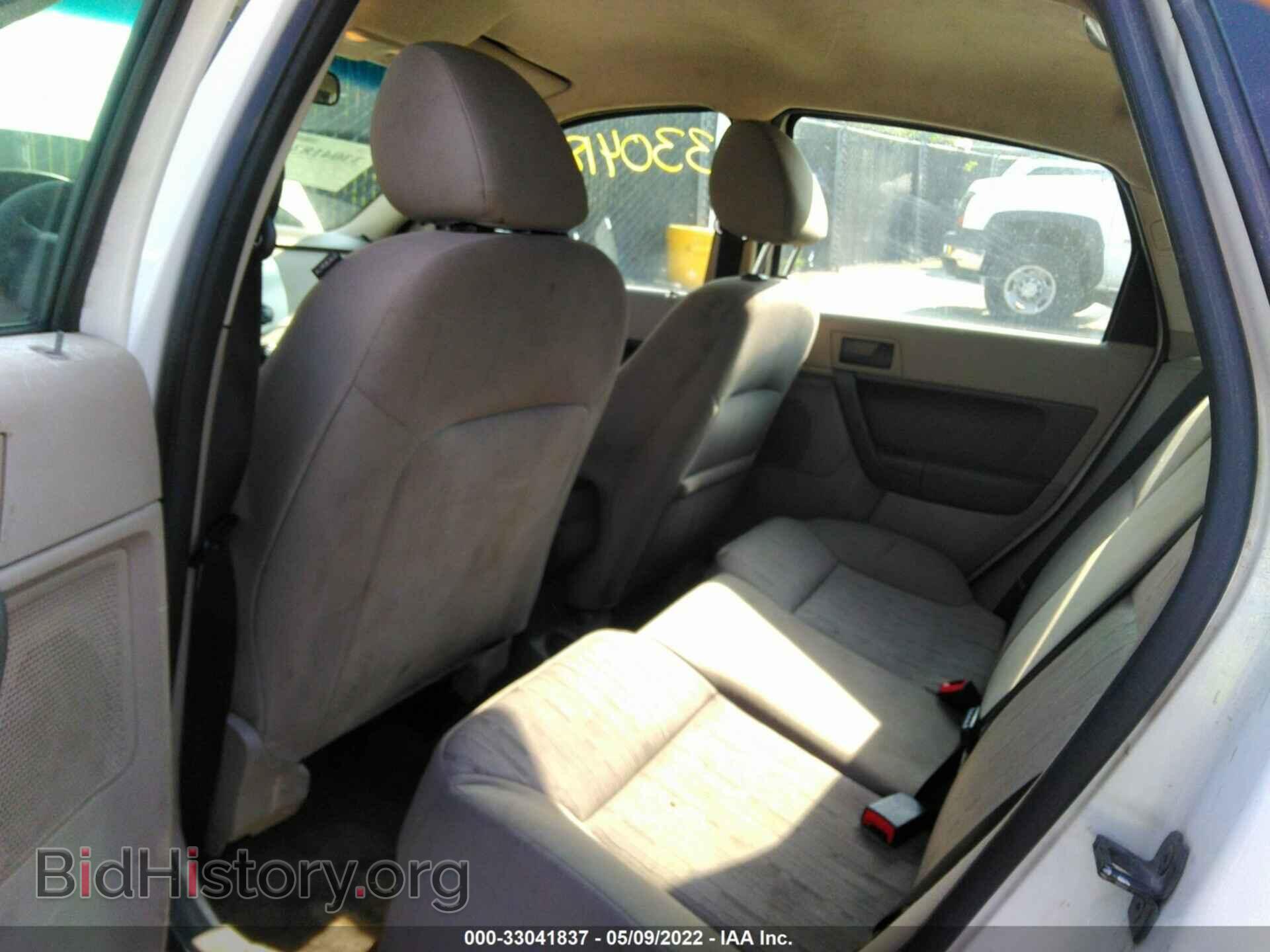 2011 FORD FOCUS - VIN: 1FAHP3FN6BW165575 - Photo 8