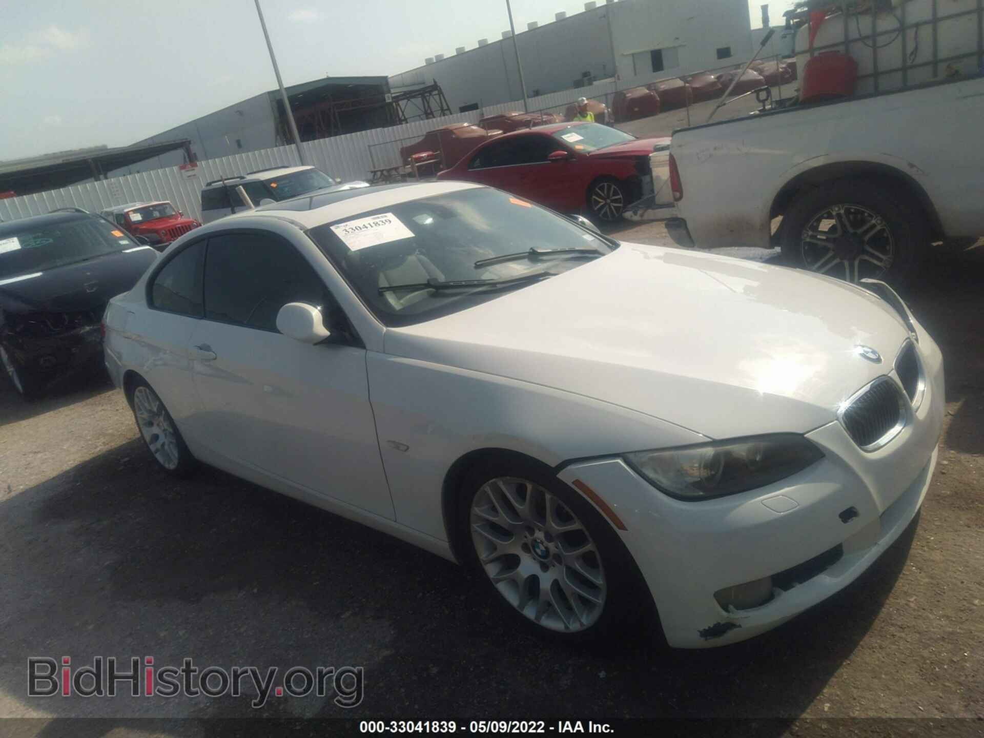 Photo WBAWB33529P137035 - BMW 3 SERIES 2009