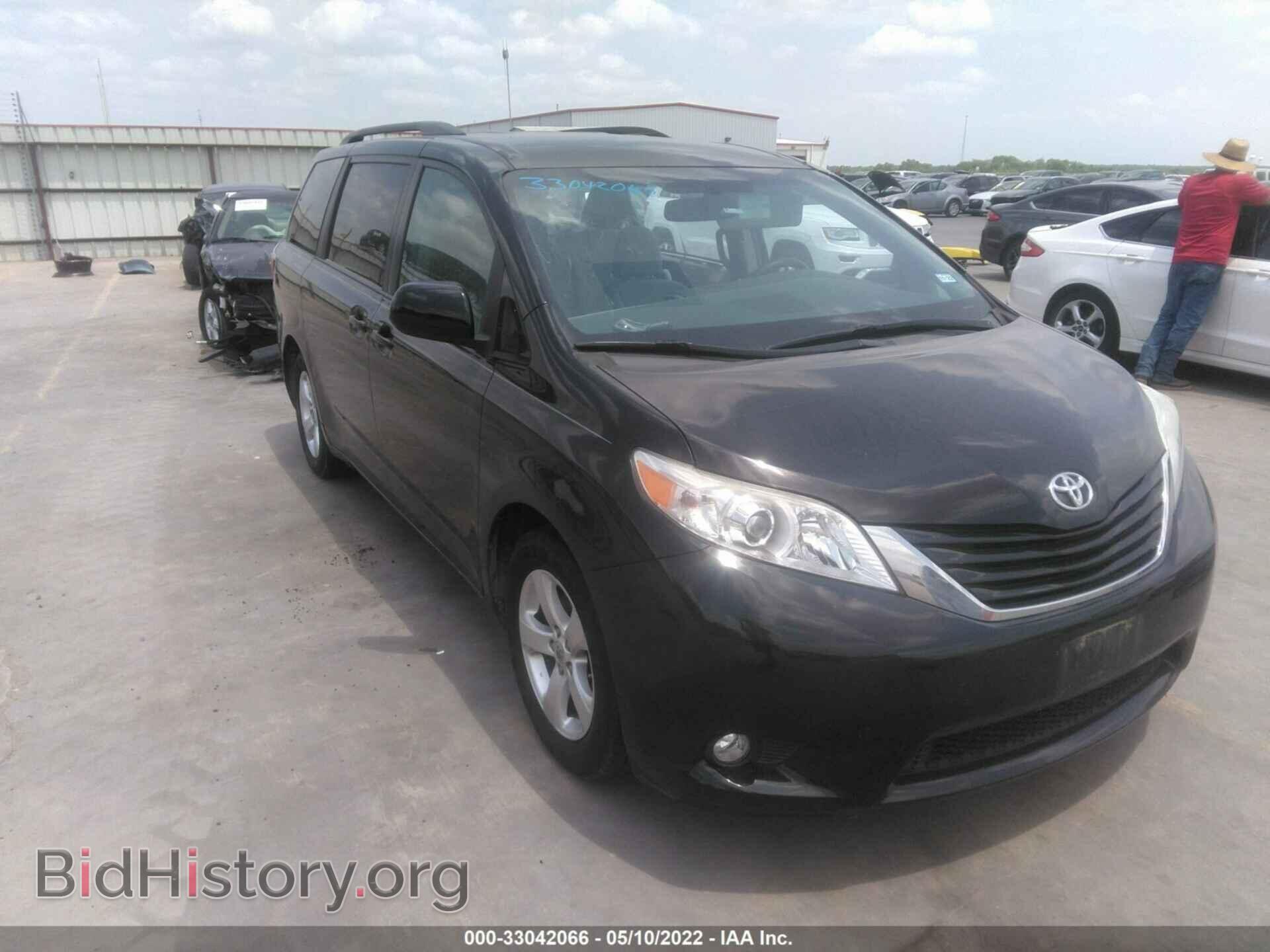 Фотография 5TDKZ3DC8HS770475 - TOYOTA SIENNA 2017