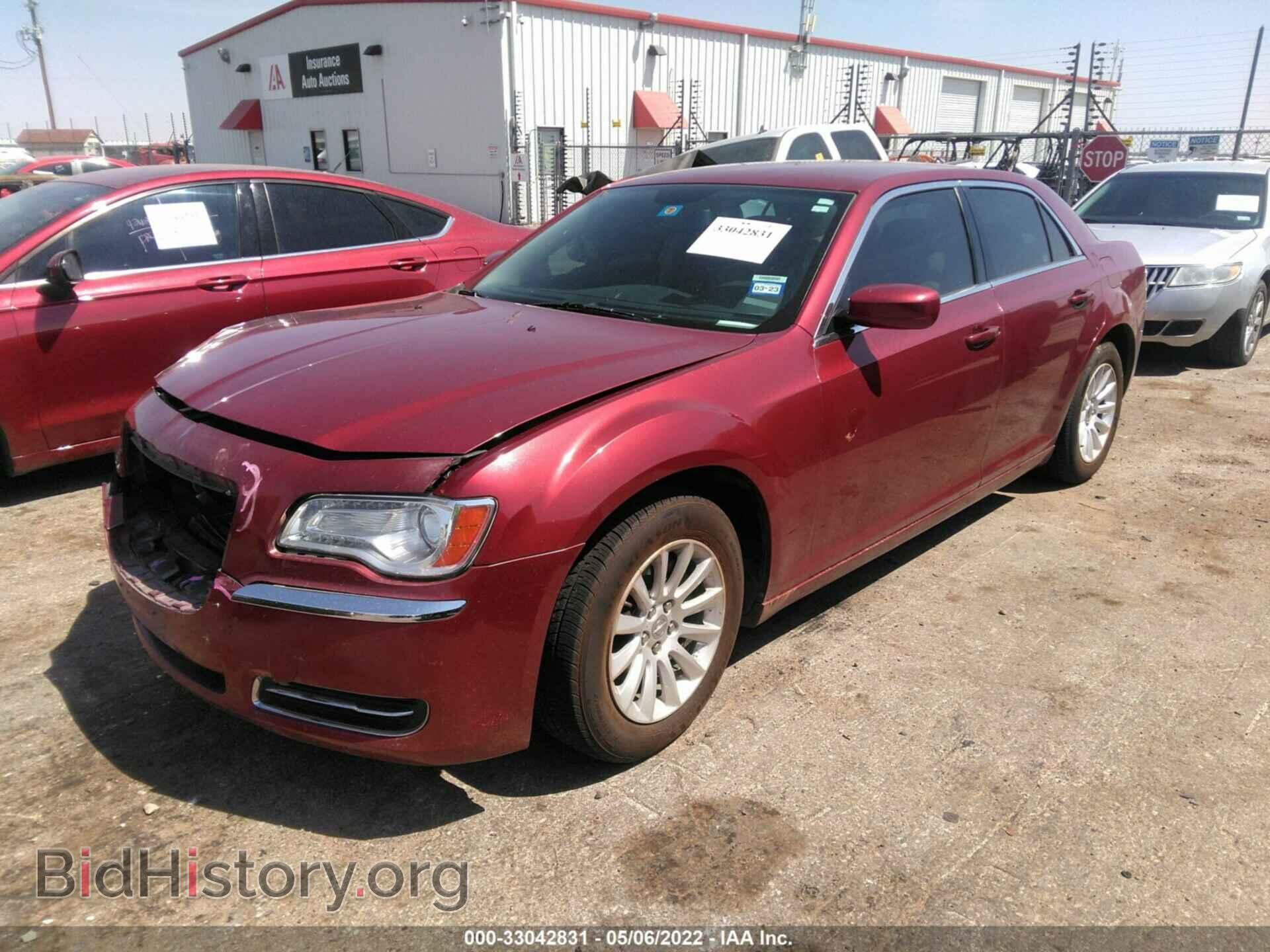 2014 CHRYSLER 300 - VIN: 2C3CCAAG1EH124310 - Фото 2