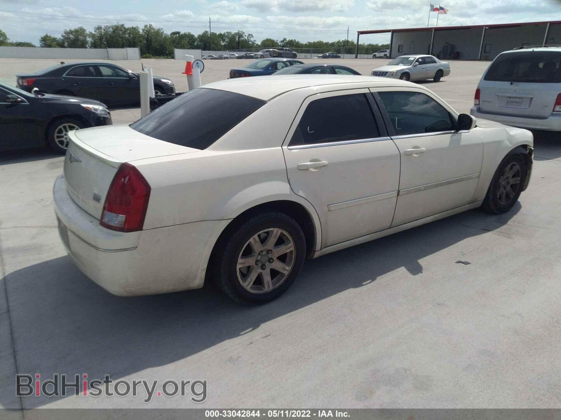 2006 CHRYSLER 300 - VIN: 2C3KA53G26H529194 - Фото 4