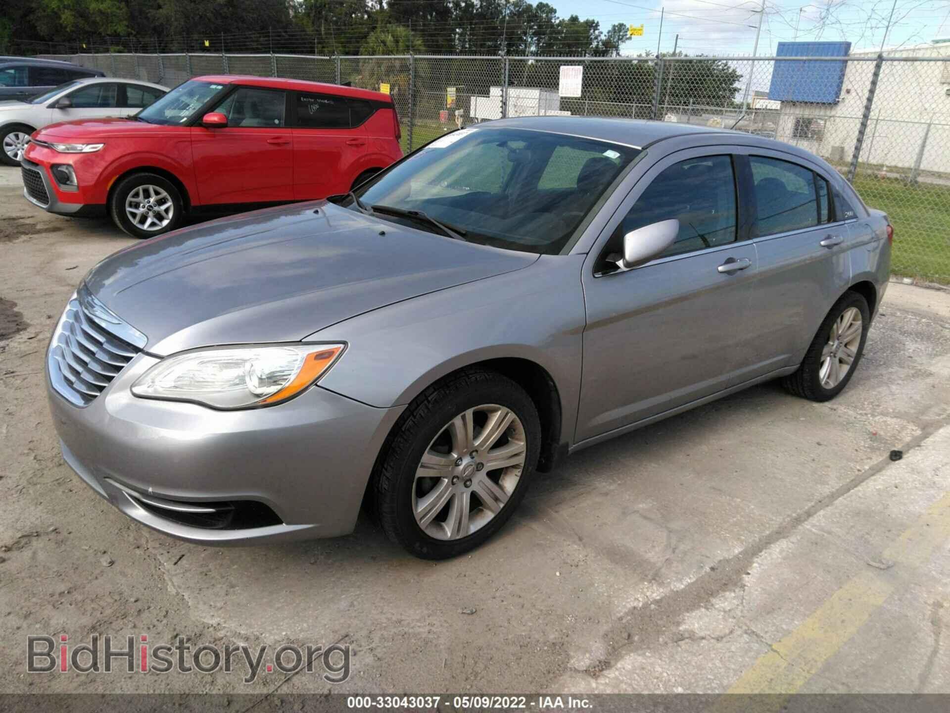 2013 CHRYSLER 200 - VIN: 1C3CCBBB9DN735734 - Photo 2