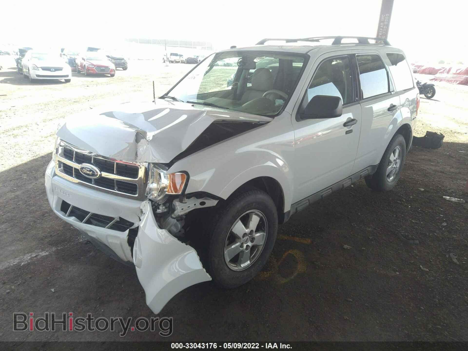 2011 FORD ESCAPE - VIN: 1FMCU9D70BKA49103 - Фото 2