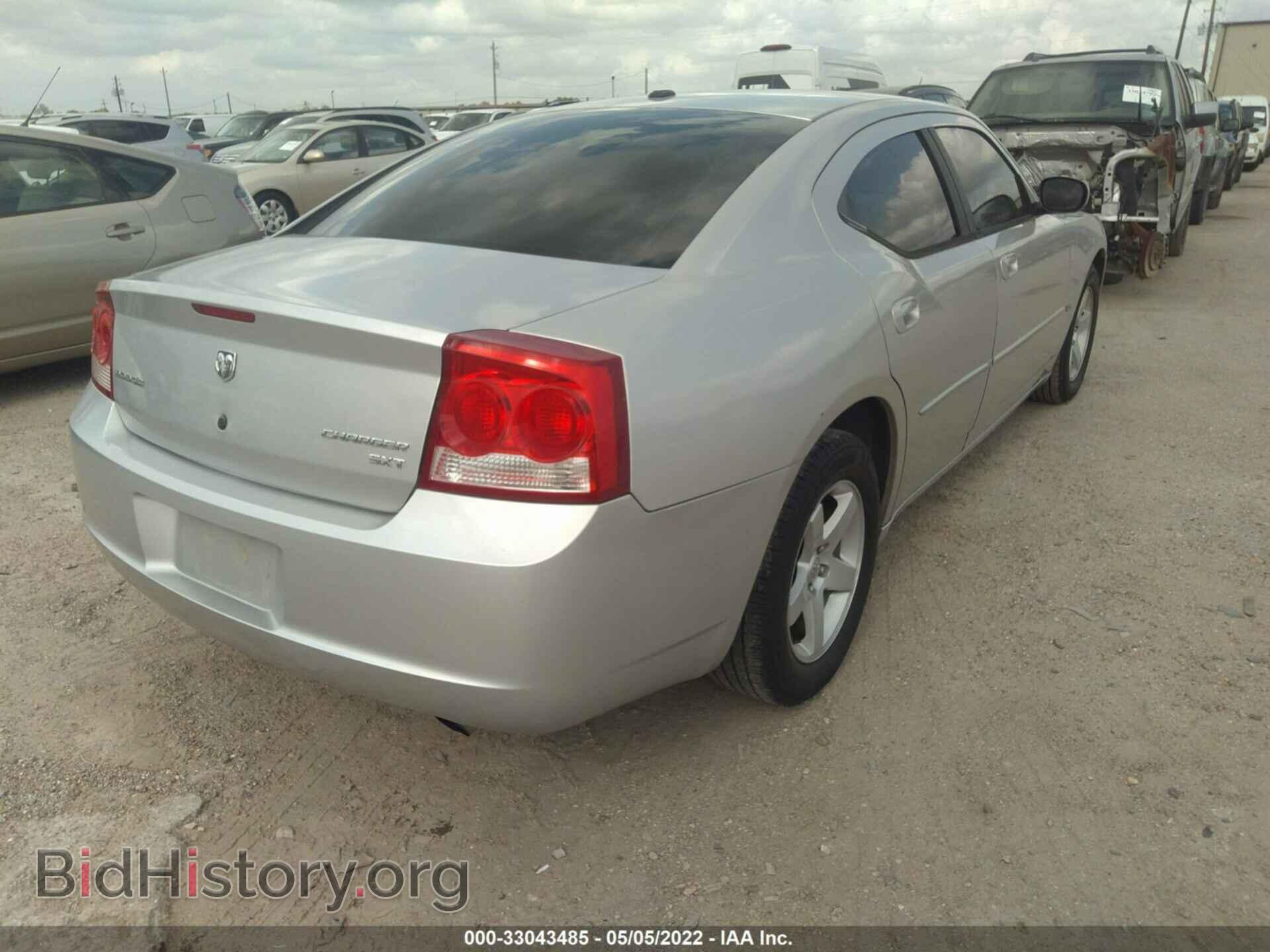 2010 DODGE CHARGER - VIN: 2B3CA3CV8AH217121 - Фото 4