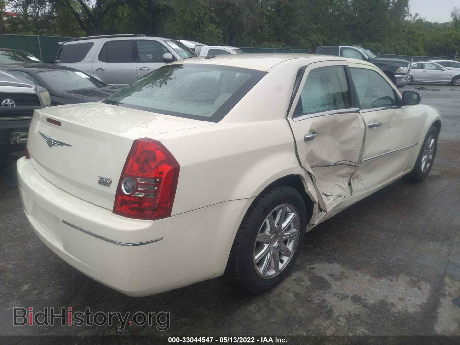 2010 CHRYSLER 300 - VIN: 2C3CA5CV9AH224318 - Фото 4