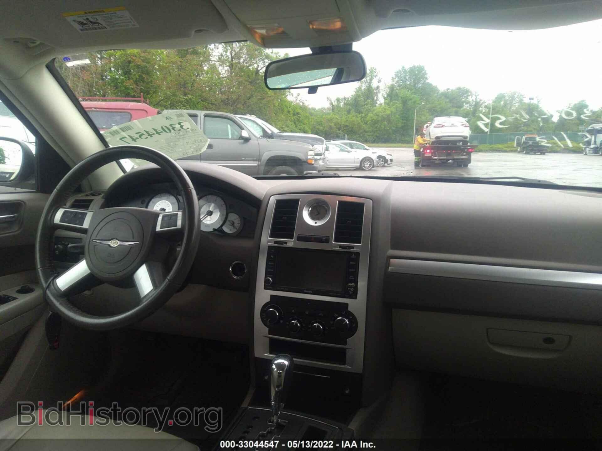 2010 CHRYSLER 300 - VIN: 2C3CA5CV9AH224318 - Фото 5