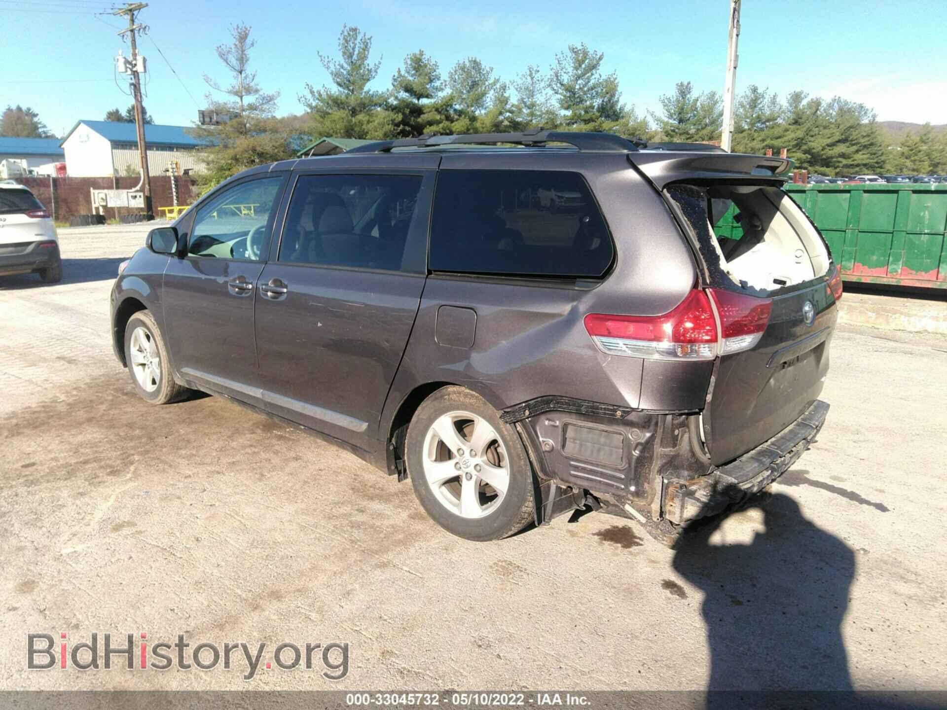 2013 TOYOTA SIENNA - VIN: 5TDKK3DC8DS308237 - Фото 3