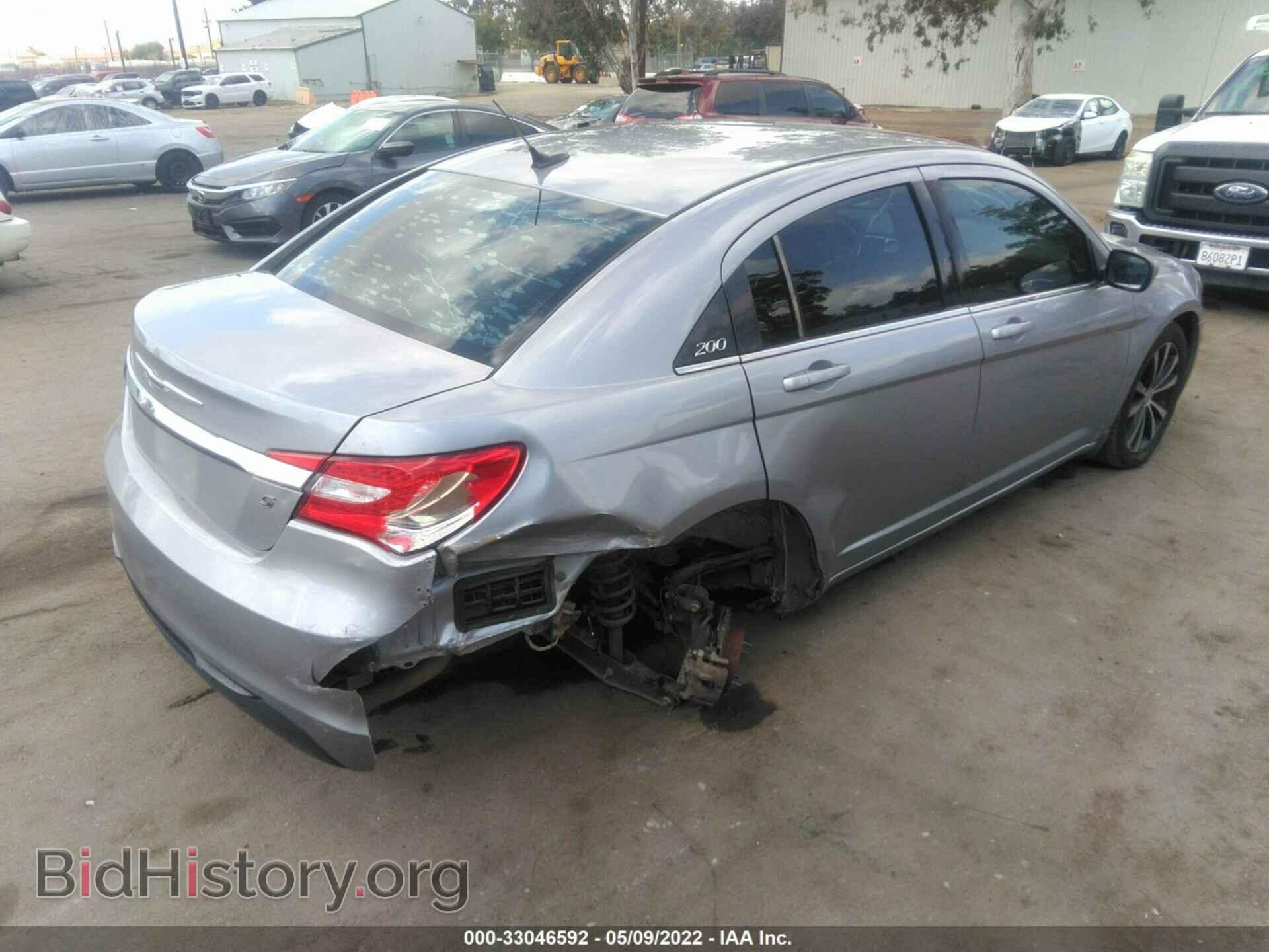 2013 CHRYSLER 200 - VIN: 1C3CCBBB0DN706428 - Фото 4