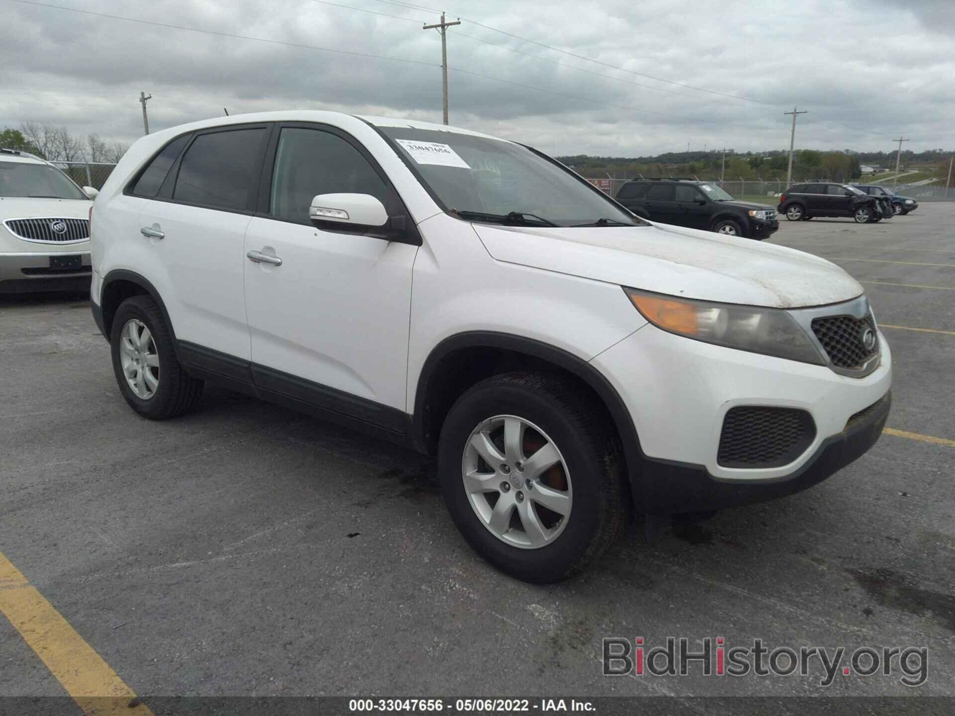 Photo 5XYKT3A14BG048588 - KIA SORENTO 2011