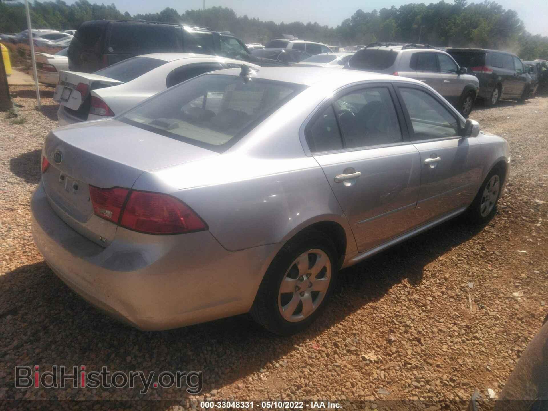 2009 KIA OPTIMA - VIN: KNAGE228295352900 - Фото 4
