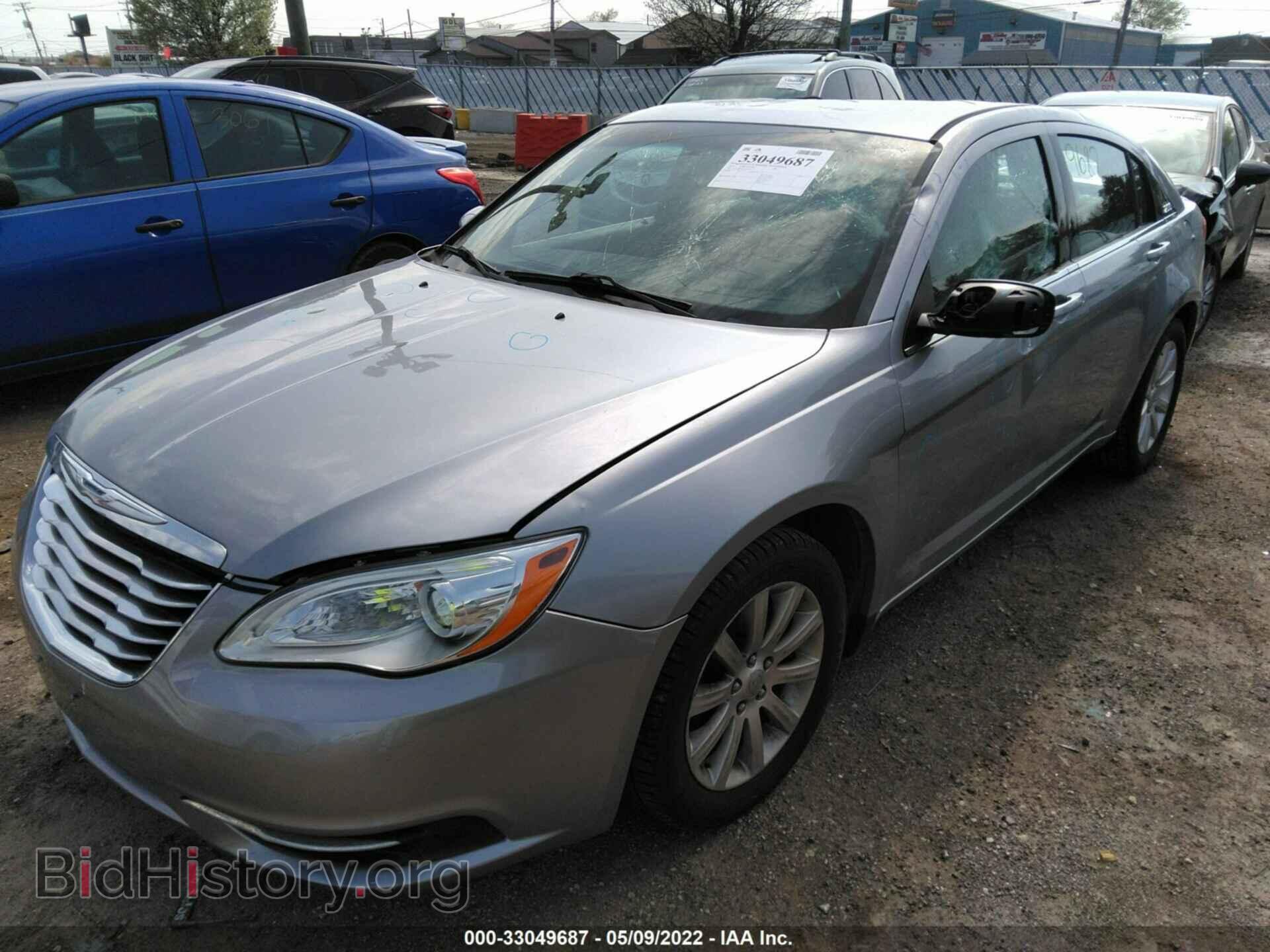 2013 CHRYSLER 200 - VIN: 1C3CCBBB6DN549522 - Фото 2