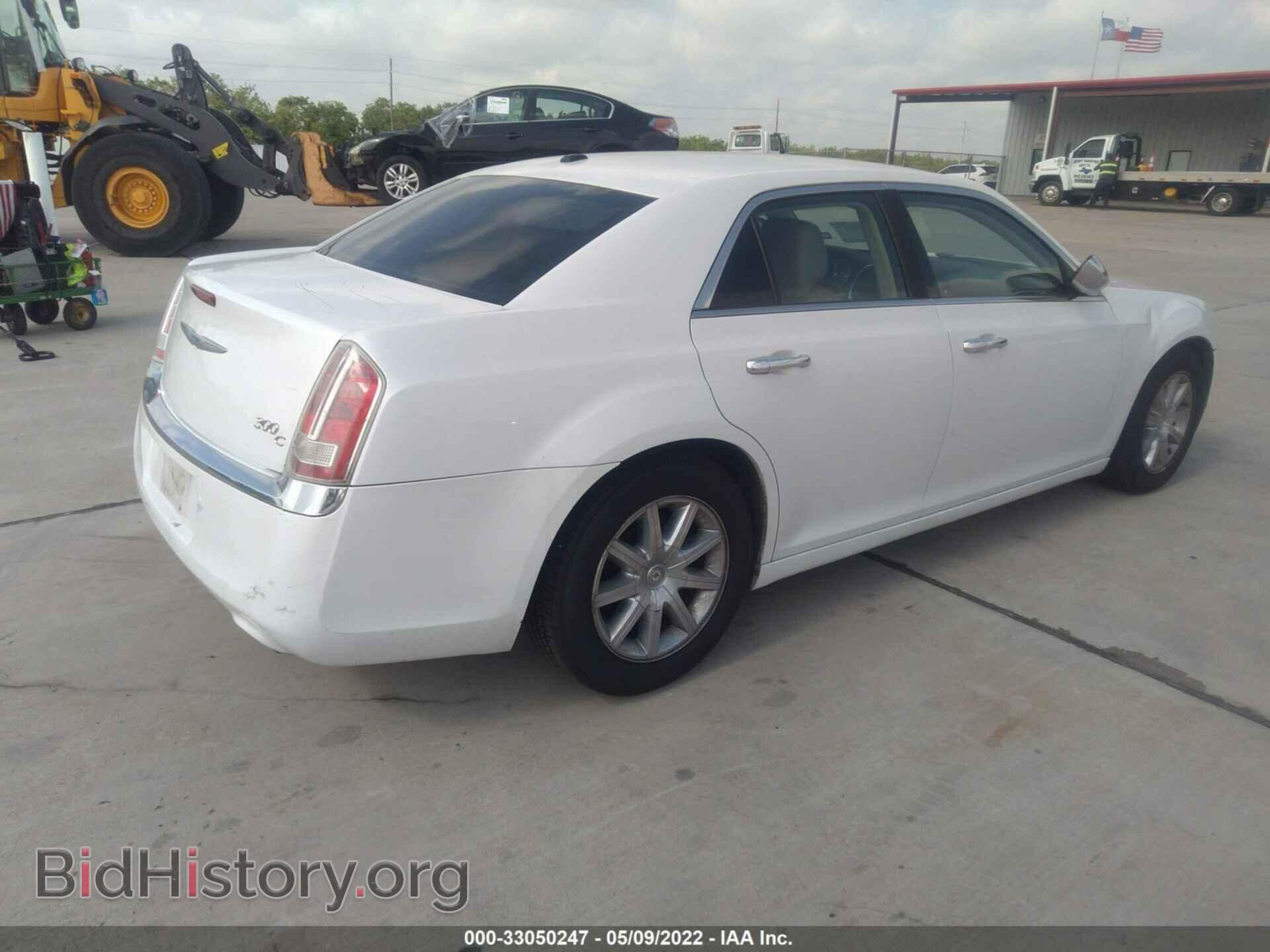 2012 CHRYSLER 300 - VIN: 2C3CCAETXCH288756 - Фото 4
