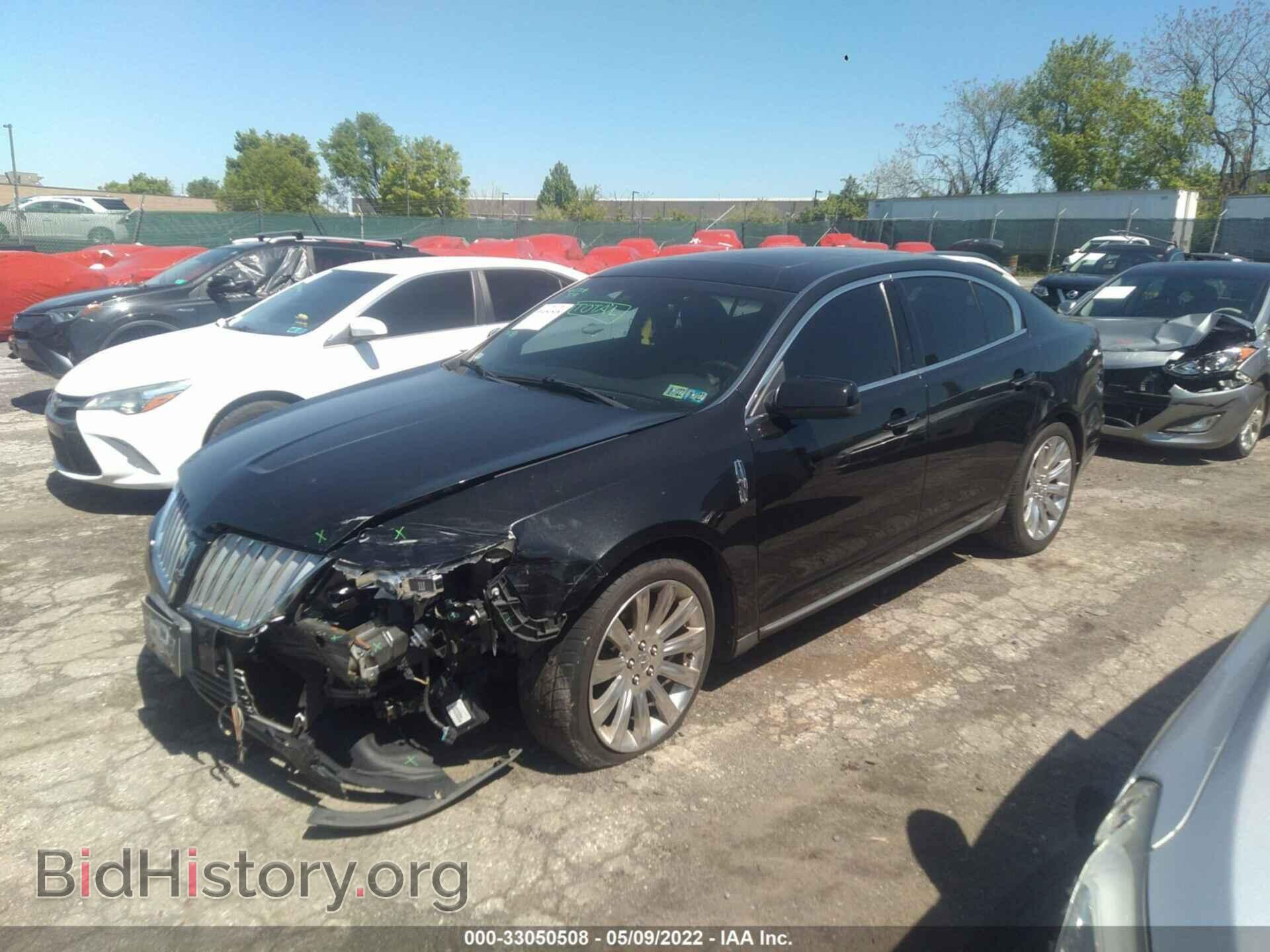 2011 LINCOLN MKS - VIN: 1LNHL9FT9BG608475 - Фото 2