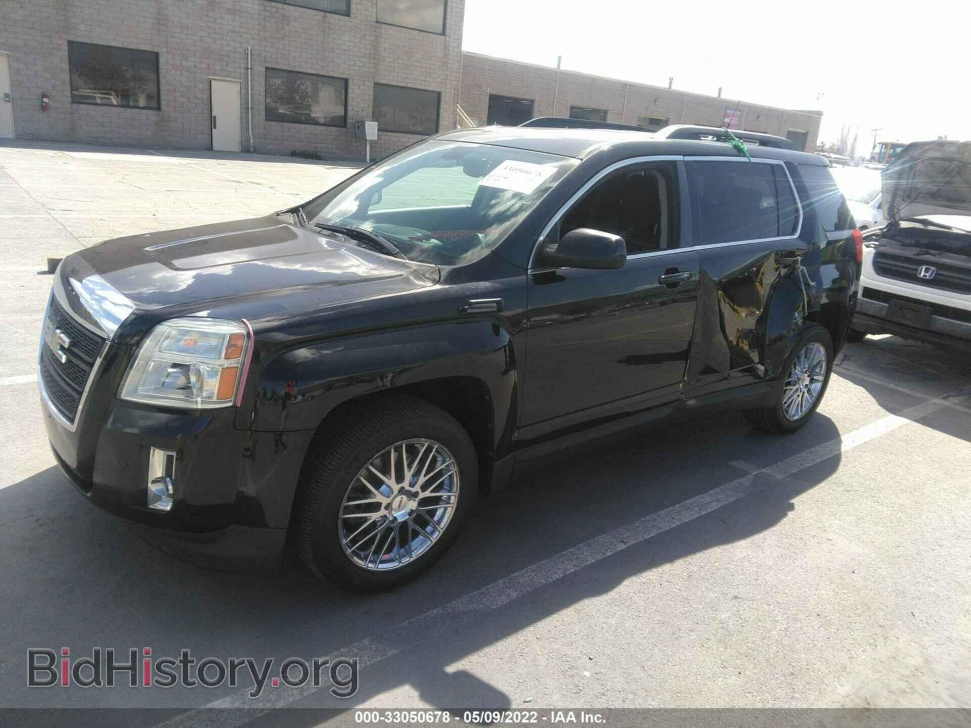 2011 GMC TERRAIN - VIN: 2CTALSEC8B6423840 - Photo 2