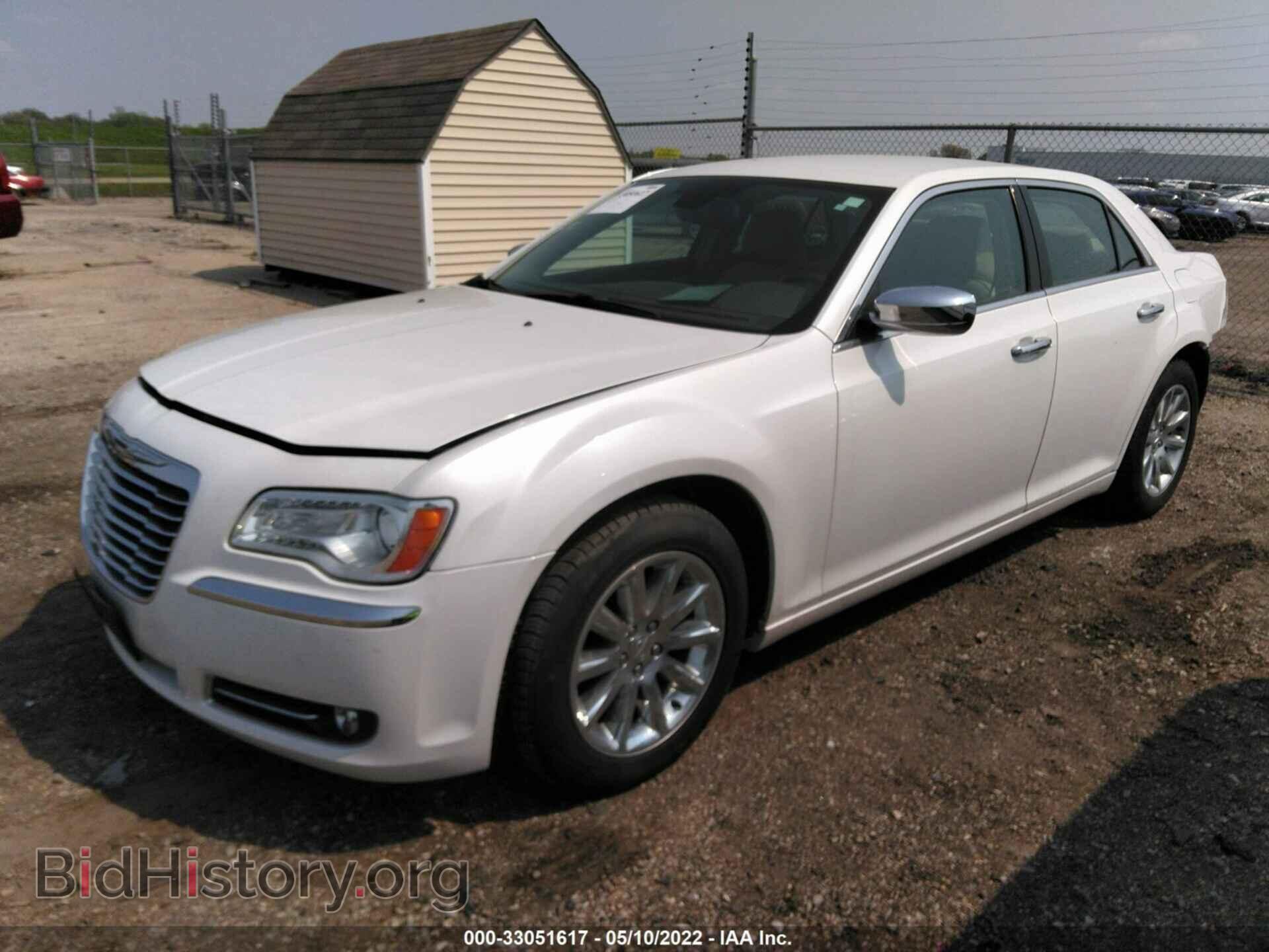 2011 CHRYSLER 300 - VIN: 2C3CA6CT8BH529699 - Фото 2