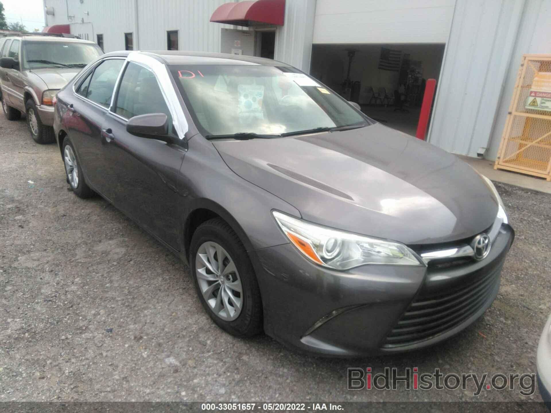 Photo 4T4BF1FK4FR457967 - TOYOTA CAMRY 2015