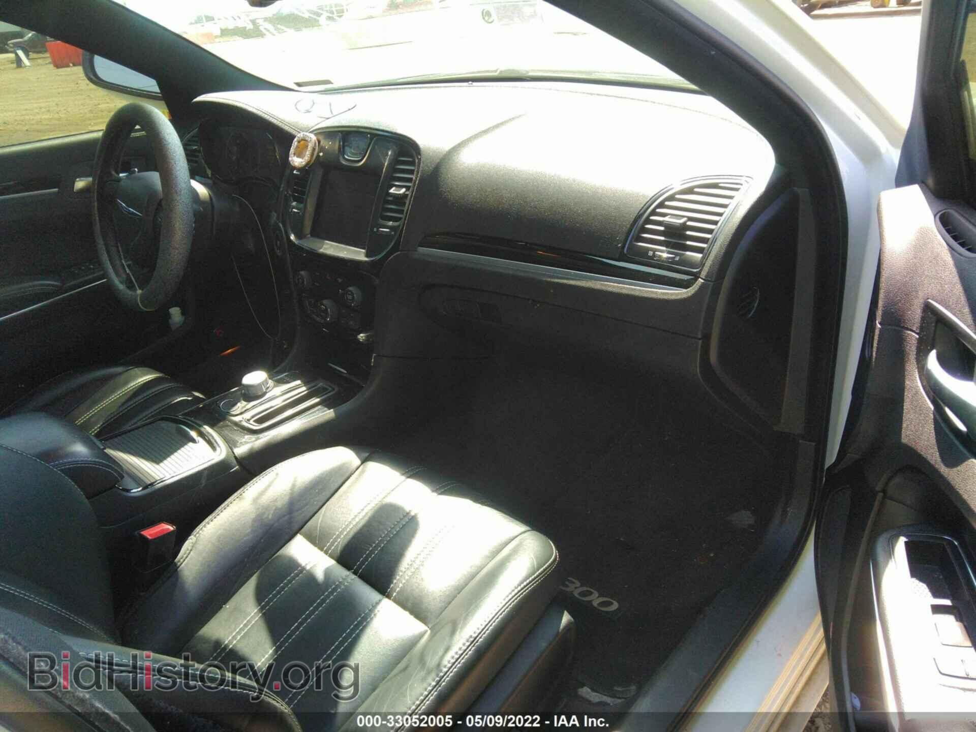 2017 CHRYSLER 300 - VIN: 2C3CCAGG0HH558066 - Фото 5